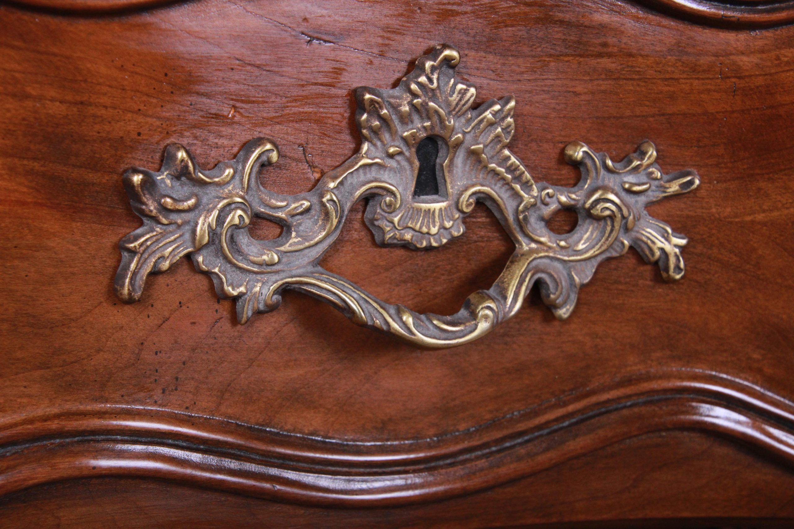 Baker Furniture French Louis XV Style Sideboard Server or Commode - Image 9