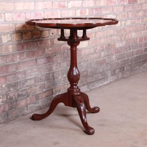 Baker Furniture Historic Charleston Carved Mahogany Tilt Top Tea Table