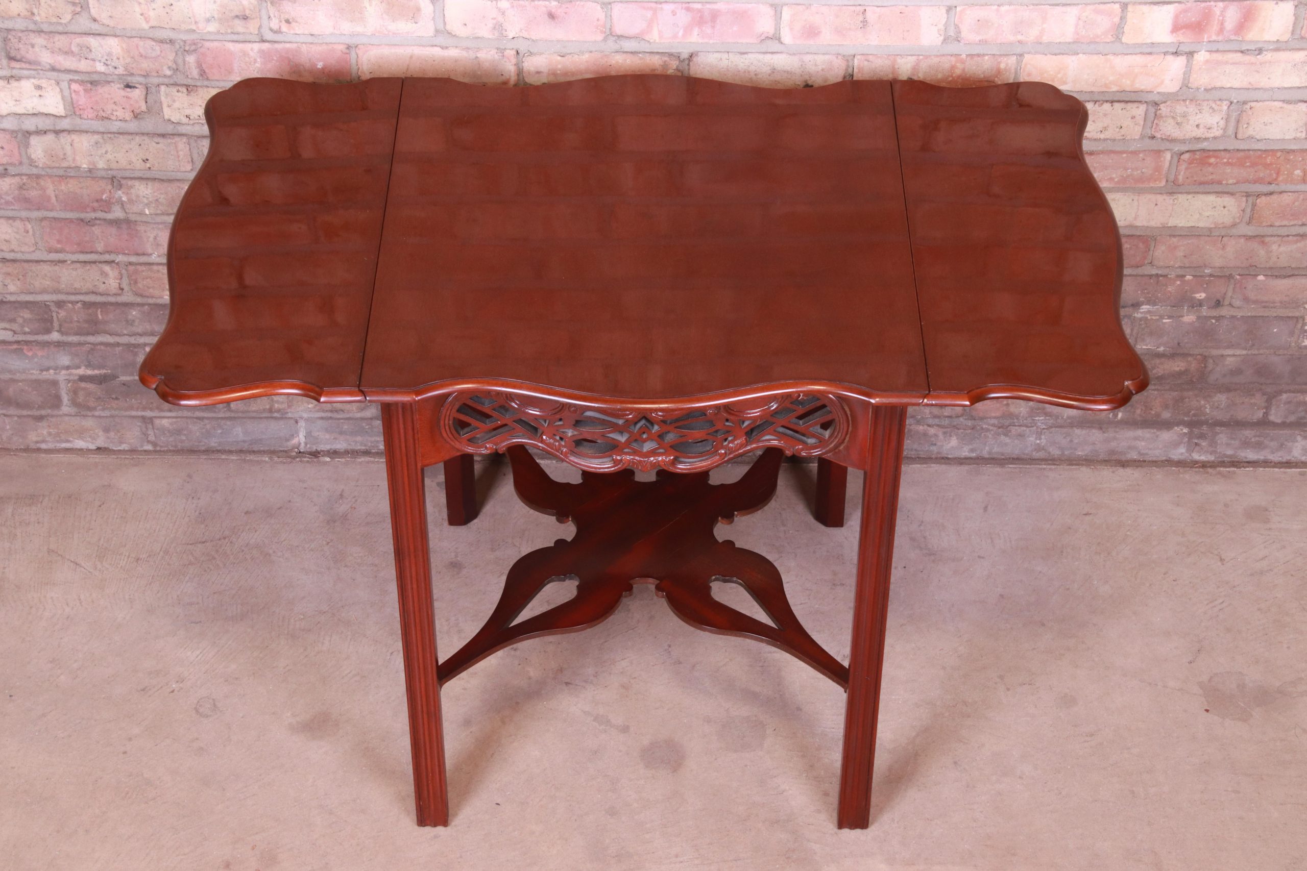 Baker Furniture Historic Charleston Collection Carved Mahogany Pembroke Table - Image 10