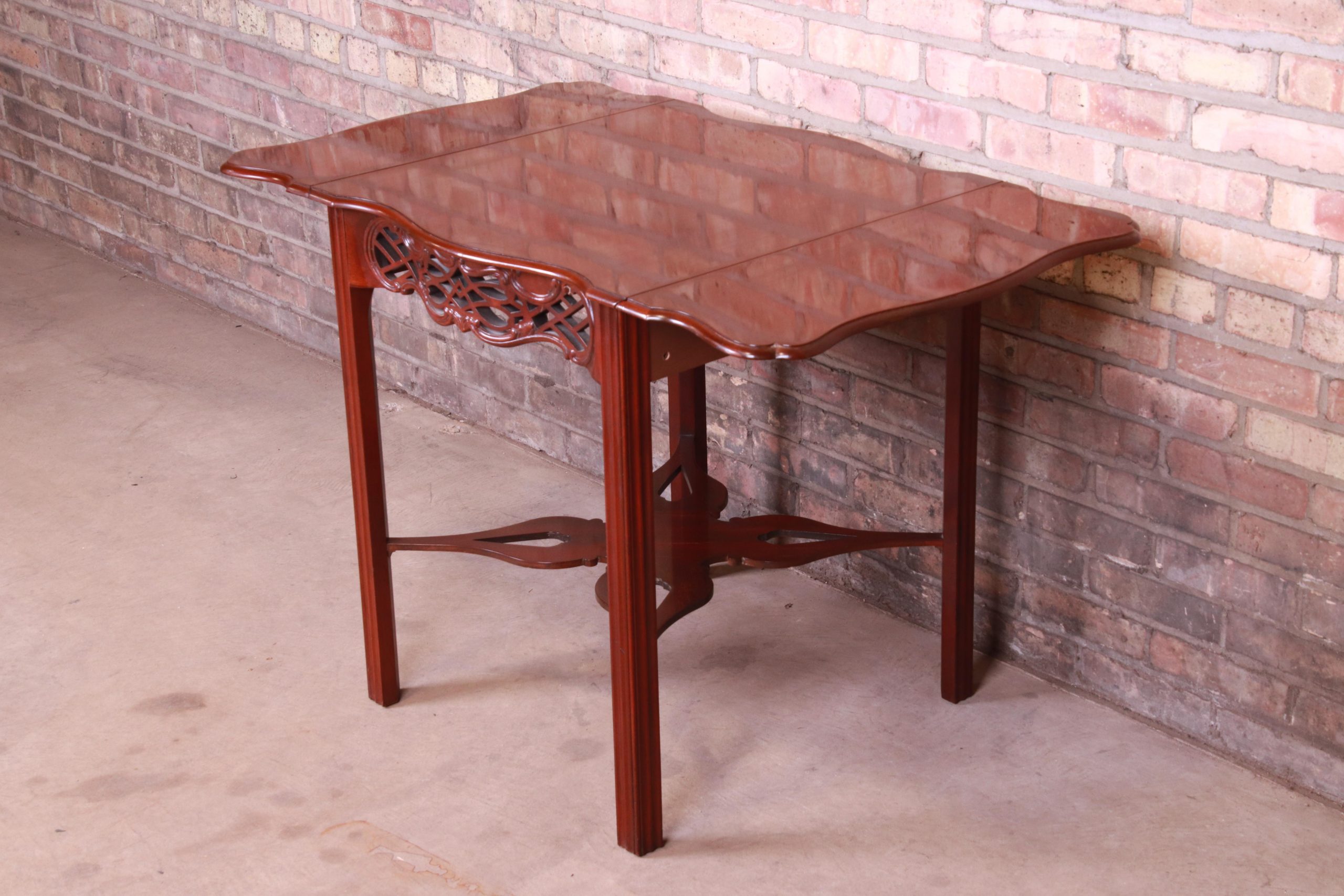 Baker Furniture Historic Charleston Collection Carved Mahogany Pembroke Table - Image 6