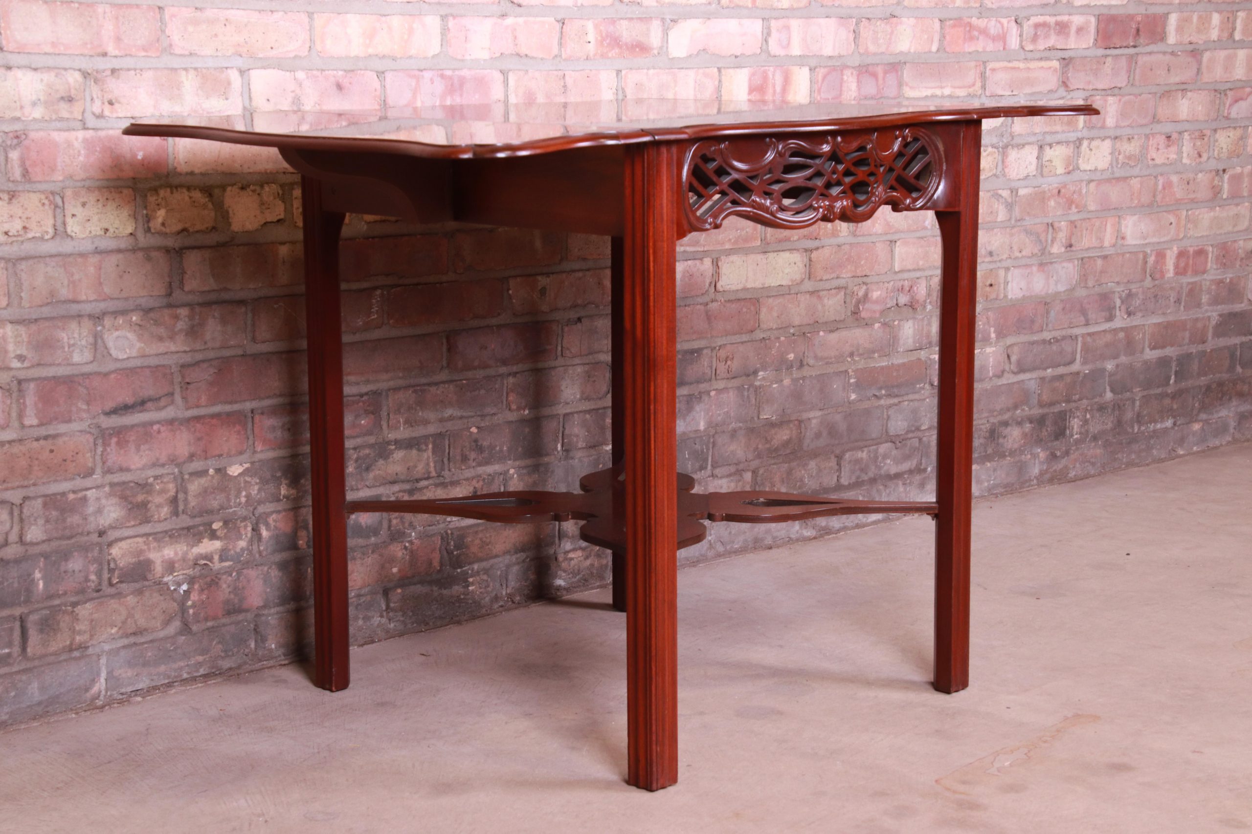 Baker Furniture Historic Charleston Collection Carved Mahogany Pembroke Table - Image 5