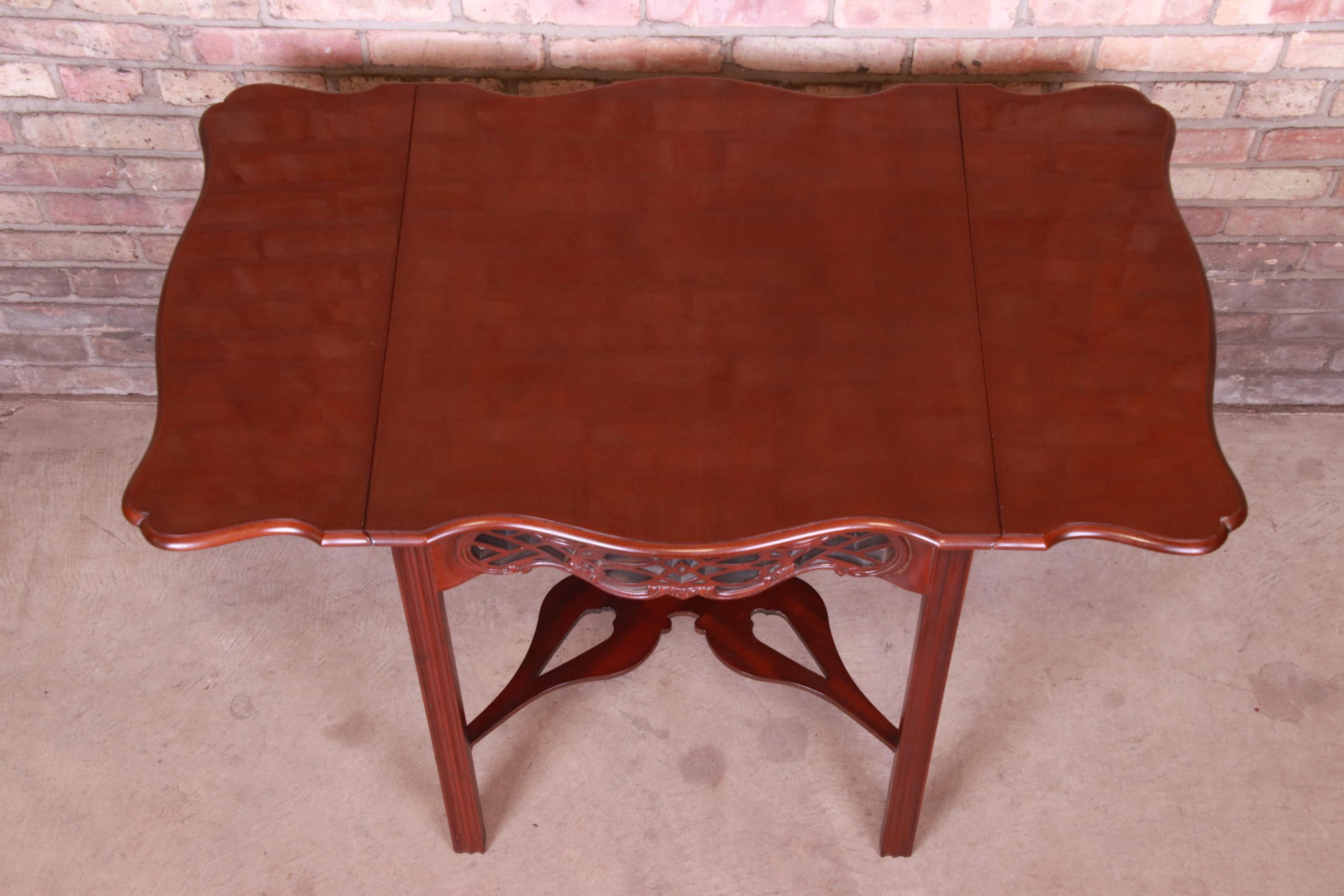 Baker Furniture Historic Charleston Collection Carved Mahogany Pembroke Table - Image 8