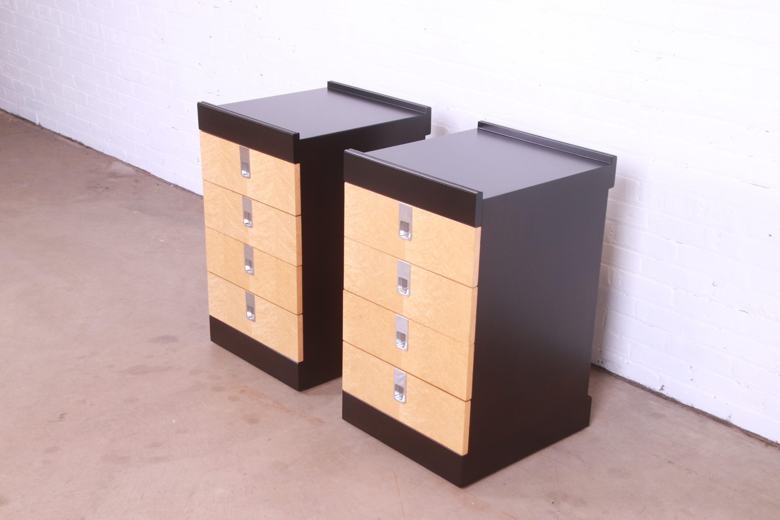 Baker Furniture Mid-Century Modern Birdseye Maple and Ebonized Bedside Chests, Newly Refinished - Image 3