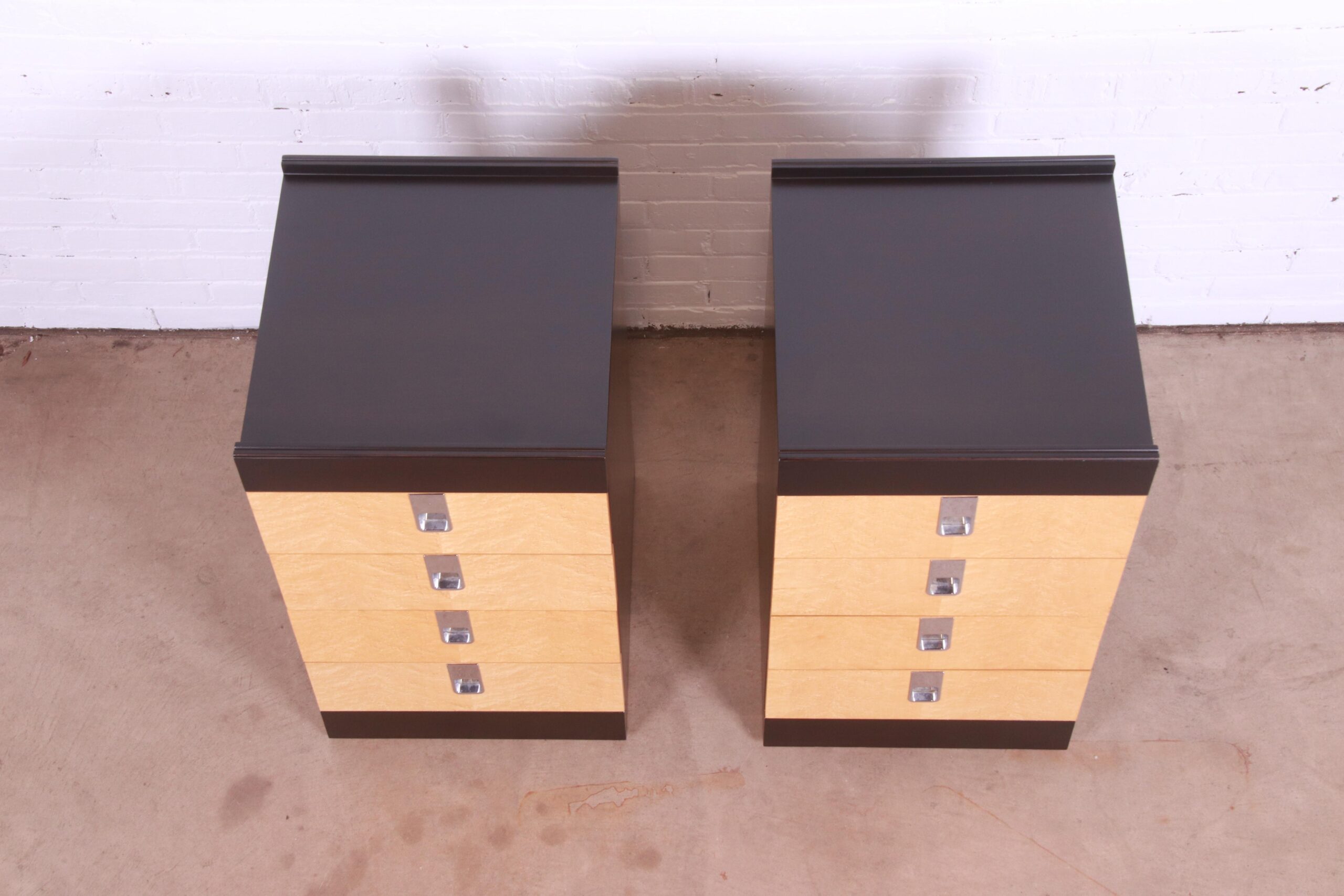 Baker Furniture Mid-Century Modern Birdseye Maple and Ebonized Bedside Chests, Newly Refinished - Image 11