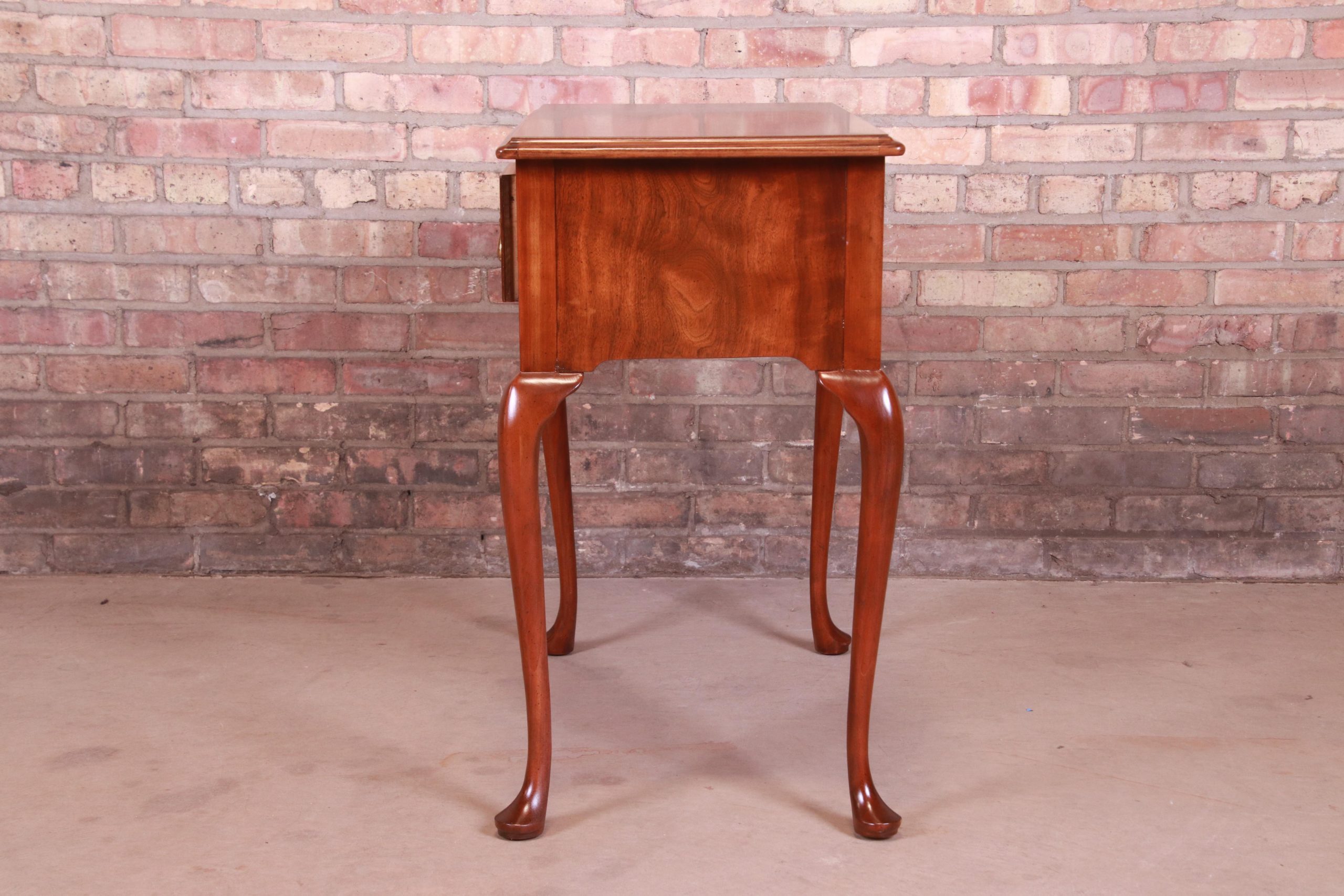 Baker Furniture Queen Anne Burled Walnut Lowboy Dresser or Console Table, Newly Refinished - Image 10
