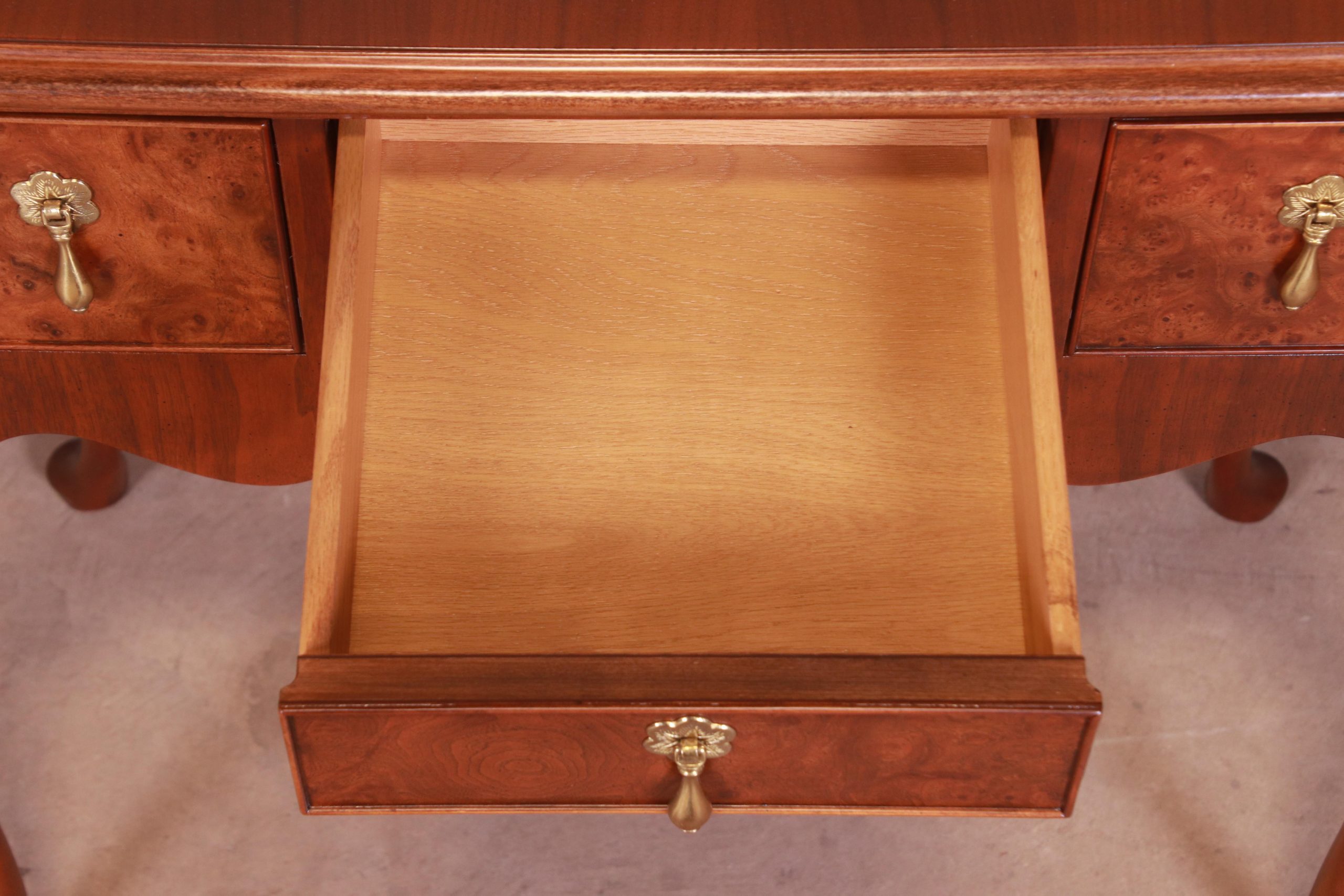 Baker Furniture Queen Anne Burled Walnut Lowboy Dresser or Console Table, Newly Refinished - Image 8