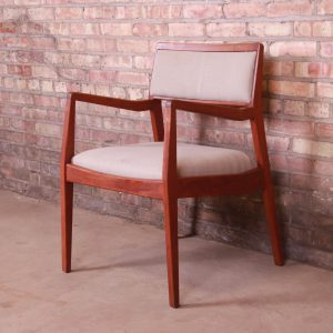 Jens Risom Mid-Century Modern Sculpted Walnut Playboy Lounge Chair, 1960s