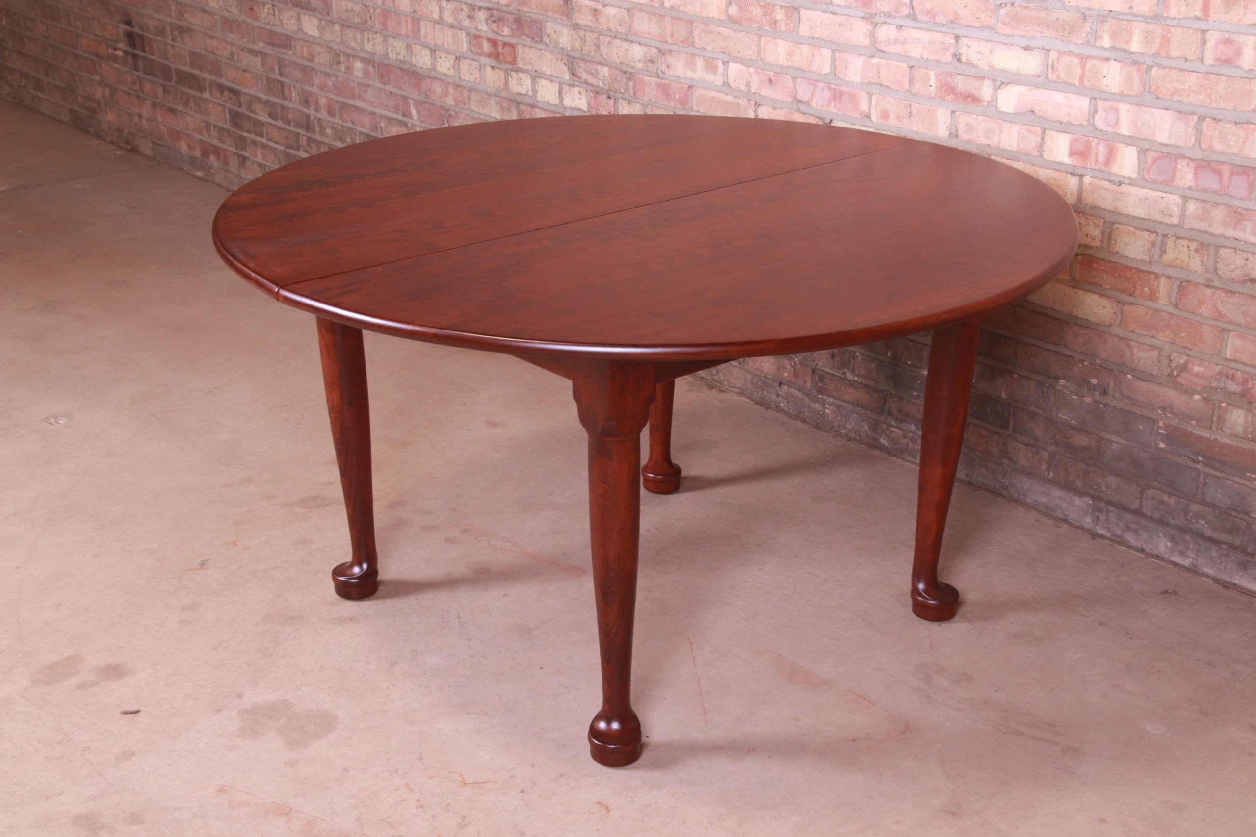 Stickley American Colonial Solid Cherry Wood Extension Dining Table, Newly Refinished - Image 10