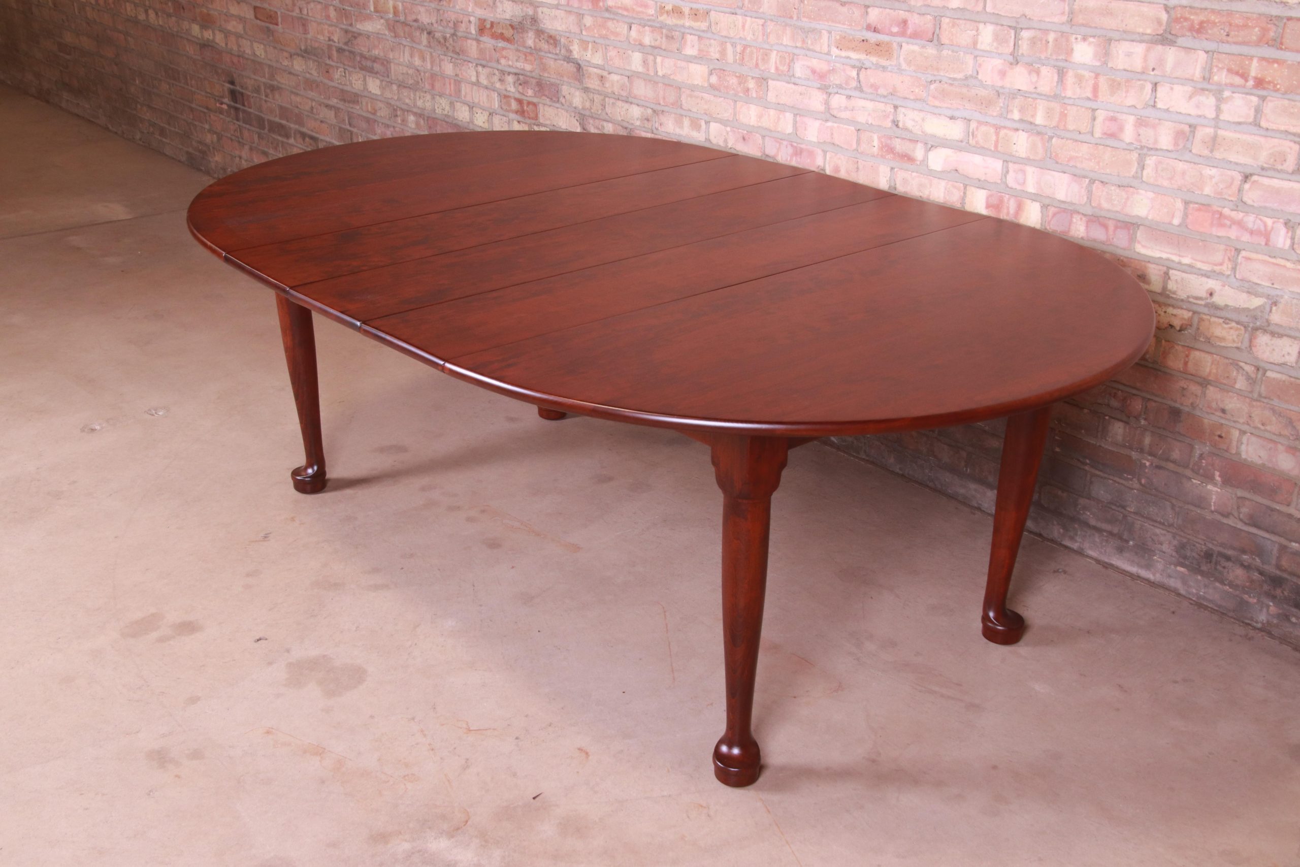 Stickley American Colonial Solid Cherry Wood Extension Dining Table, Newly Refinished - Image 3