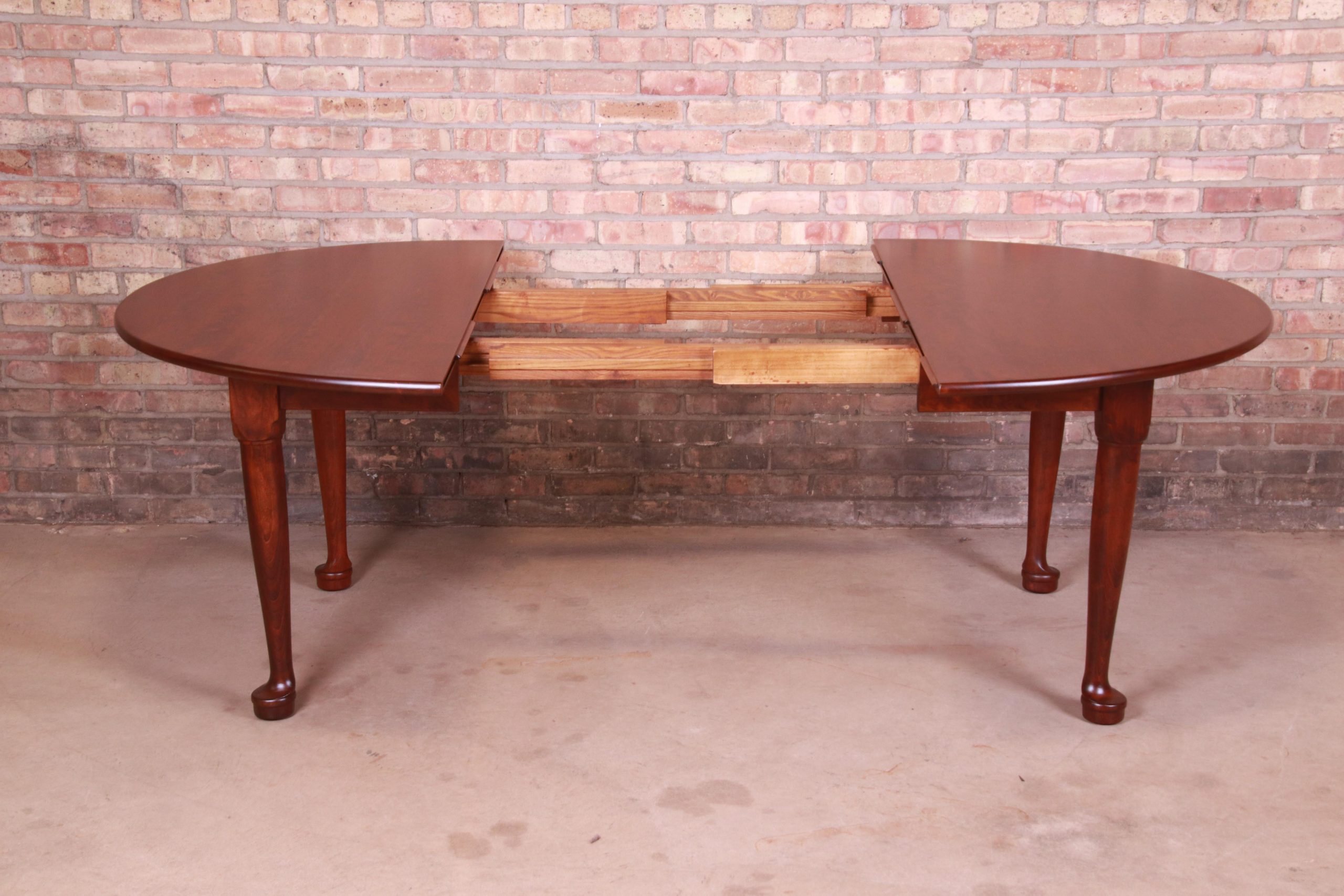 Stickley American Colonial Solid Cherry Wood Extension Dining Table, Newly Refinished - Image 7
