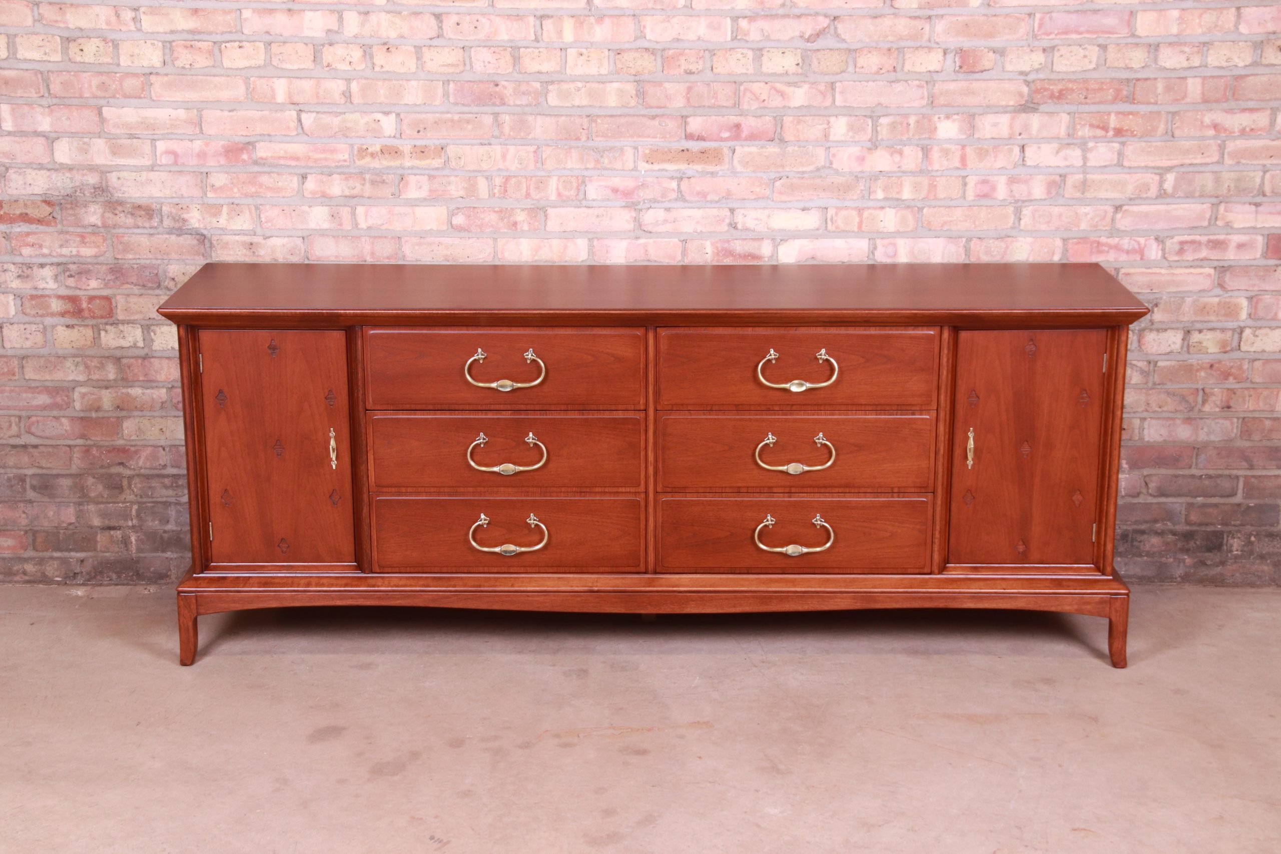Thomasville Hollywood Regency Chinoiserie Walnut Long Dresser or Credenza, Newly Refinished - Image 4