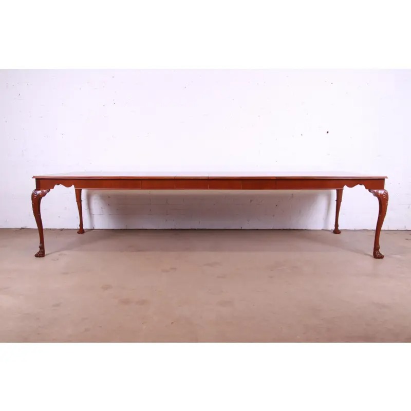 Kindel Furniture Irish Georgian Carved Mahogany Extension Dining Table, Newly Refinished - Image 2
