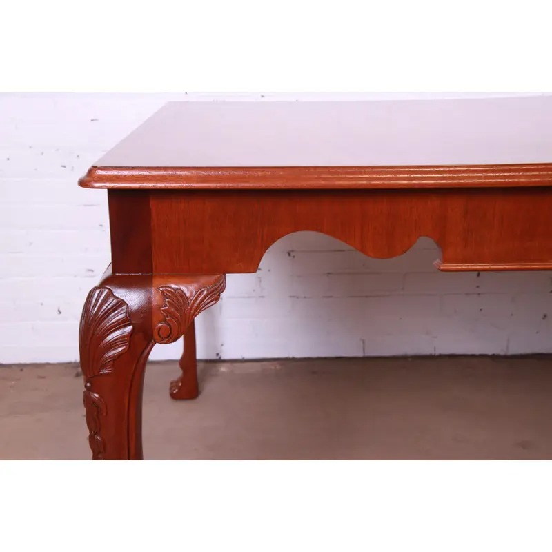 Kindel Furniture Irish Georgian Carved Mahogany Extension Dining Table, Newly Refinished - Image 8