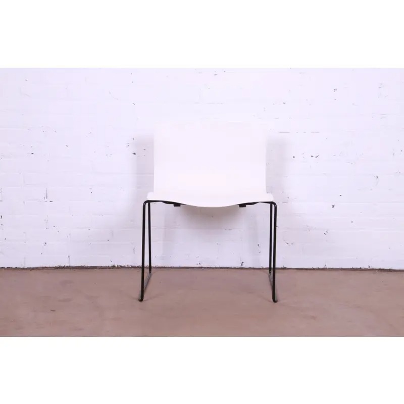 Massimo Vignelli for Knoll International Postmodern Handkerchief Chair, 19 Available - Image 9