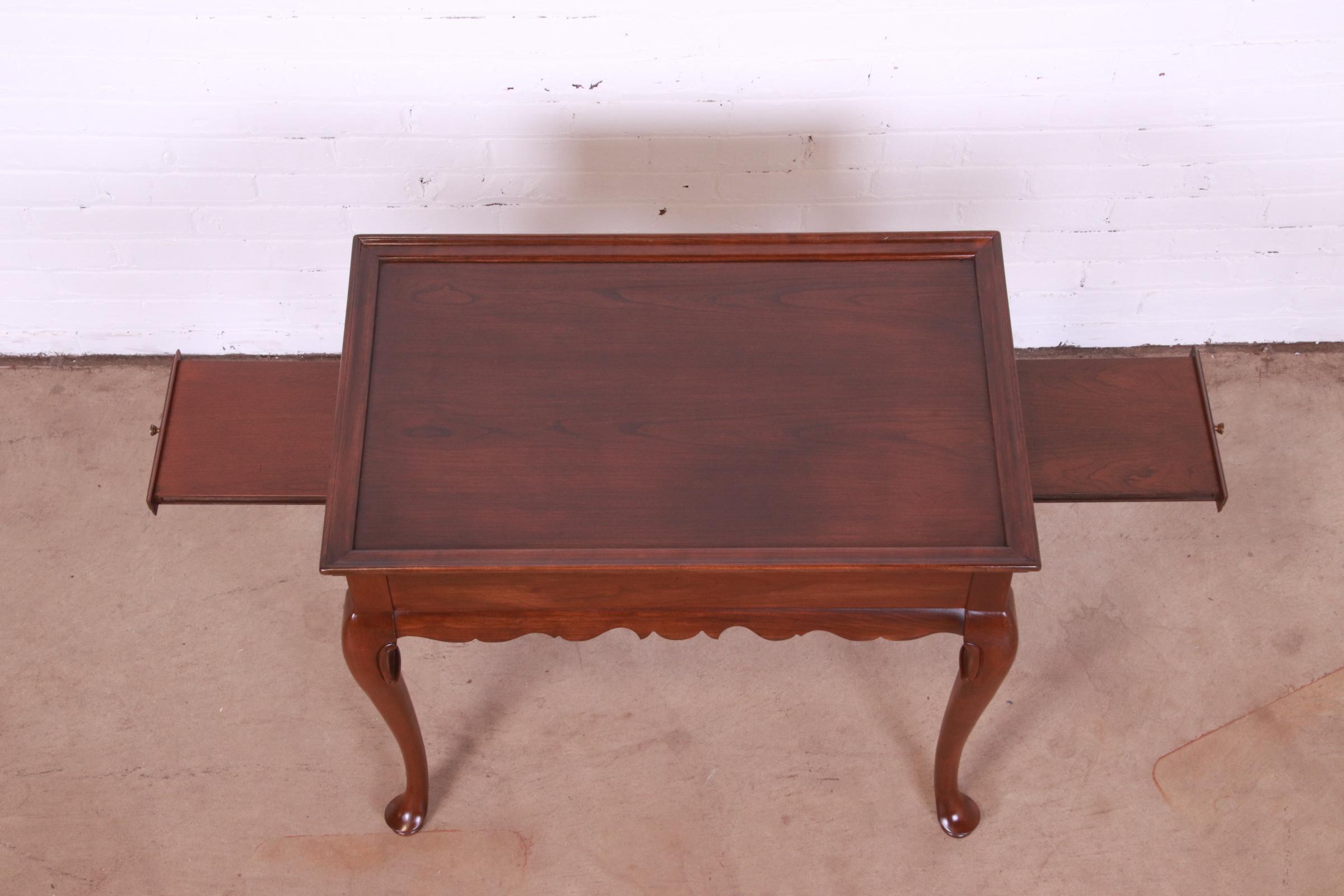 Ethan Allen Queen Anne Cherry Wood Tea Table or Occasional Side Table - Image 10