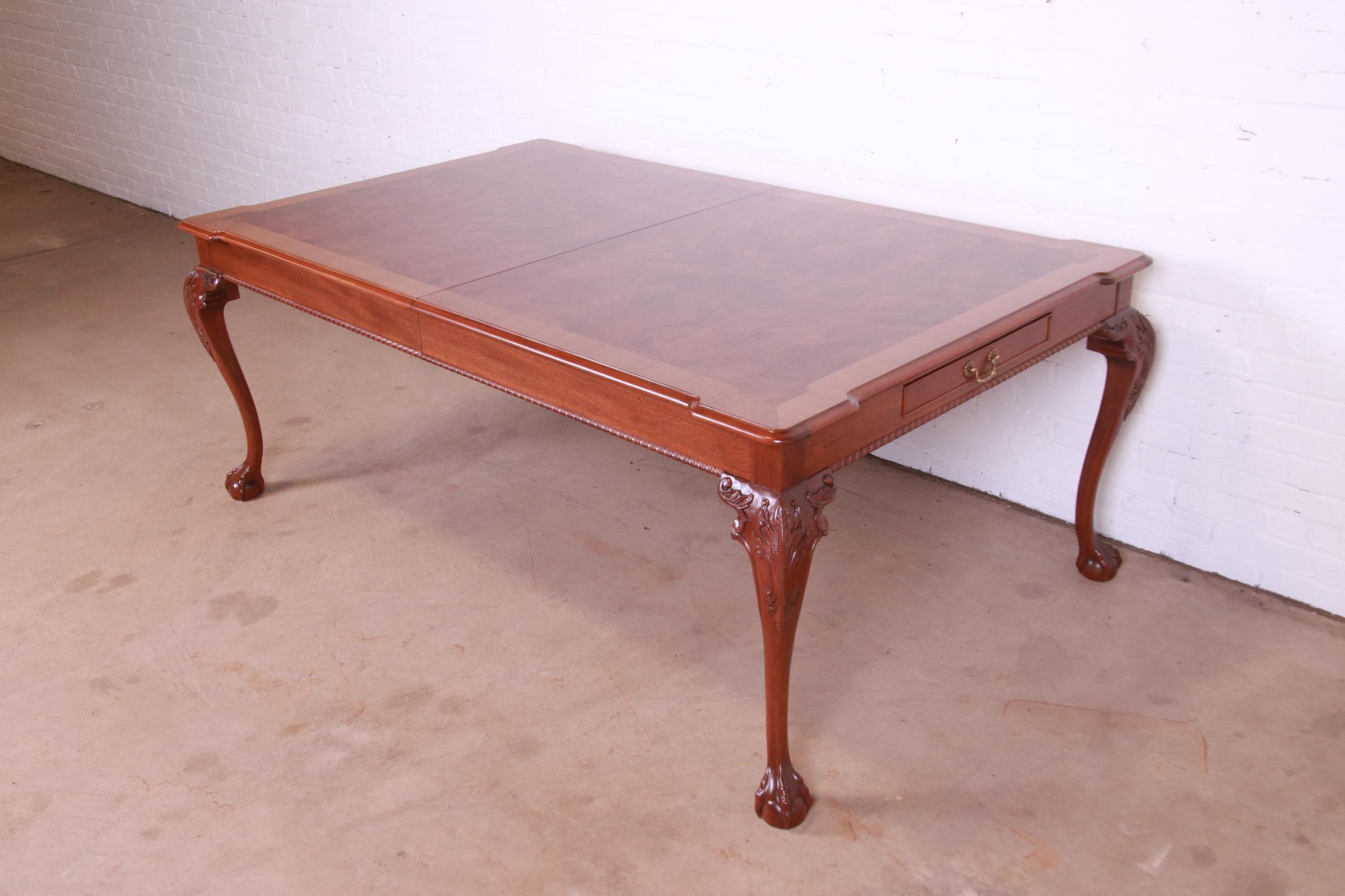 Henredon Chippendale Banded Mahogany and Burl Wood Extension Dining Table, Newly Refinished