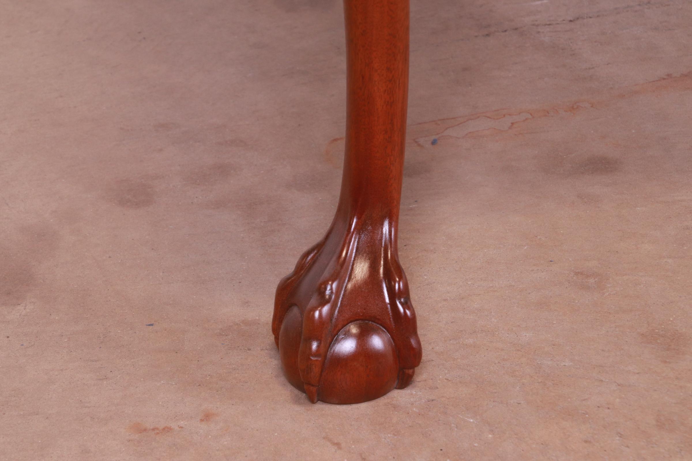 Henredon Chippendale Banded Mahogany and Burl Wood Extension Dining Table, Newly Refinished - Image 6