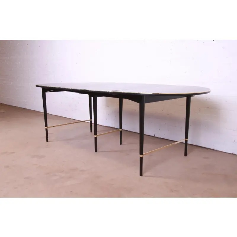 Paul McCobb Connoisseur Collection Black Lacquered Mahogany and Brass Extension Dining Table, Newly Refinished - Image 4