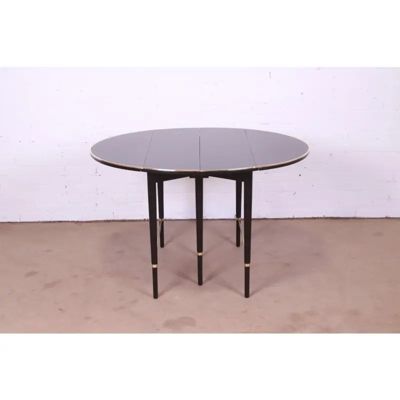 Paul McCobb Connoisseur Collection Black Lacquered Mahogany and Brass Extension Dining Table, Newly Refinished - Image 8