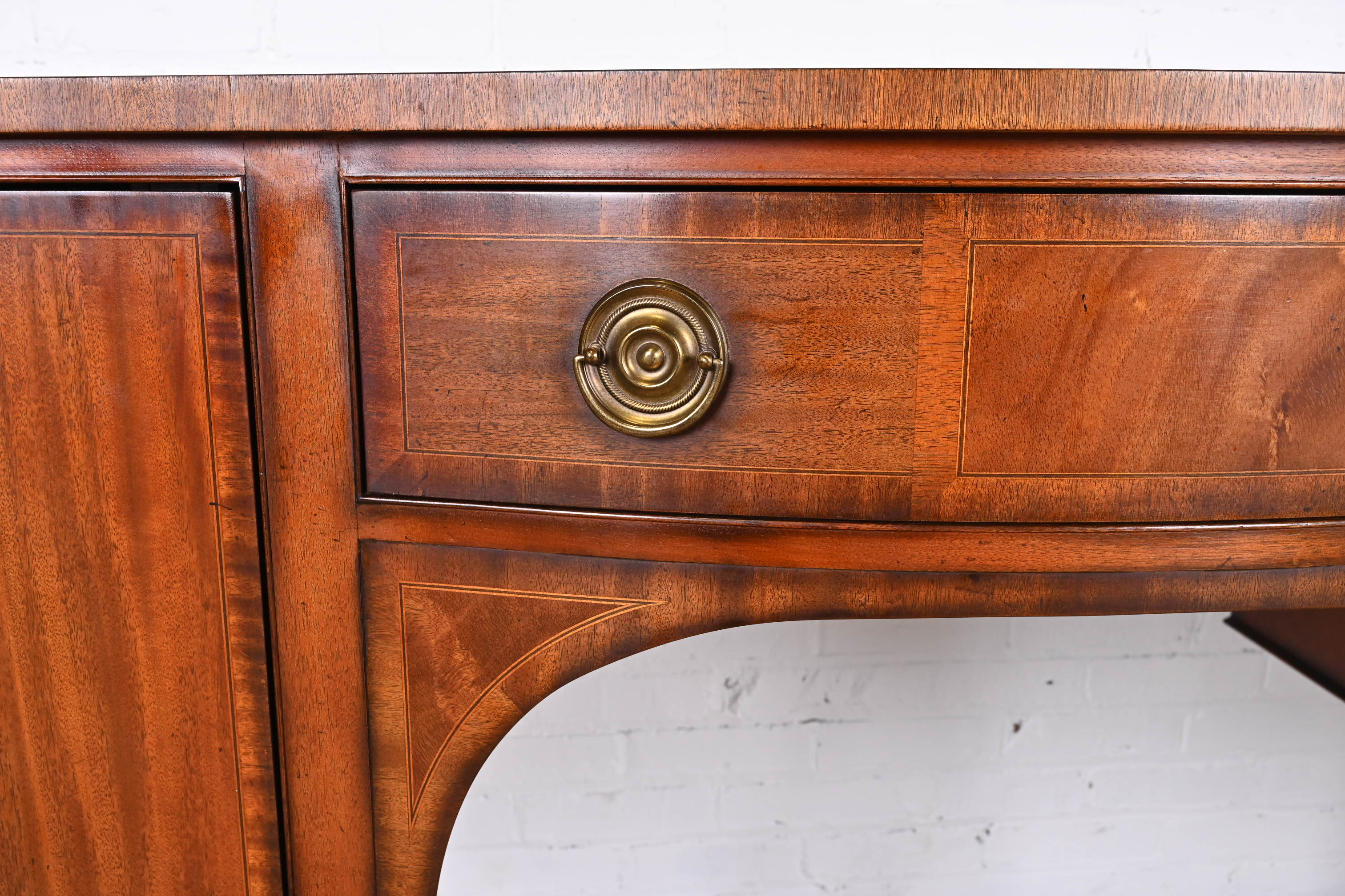 Baker Furniture Georgian Banded Mahogany Serpentine Front Sideboard Credenza - Image 9
