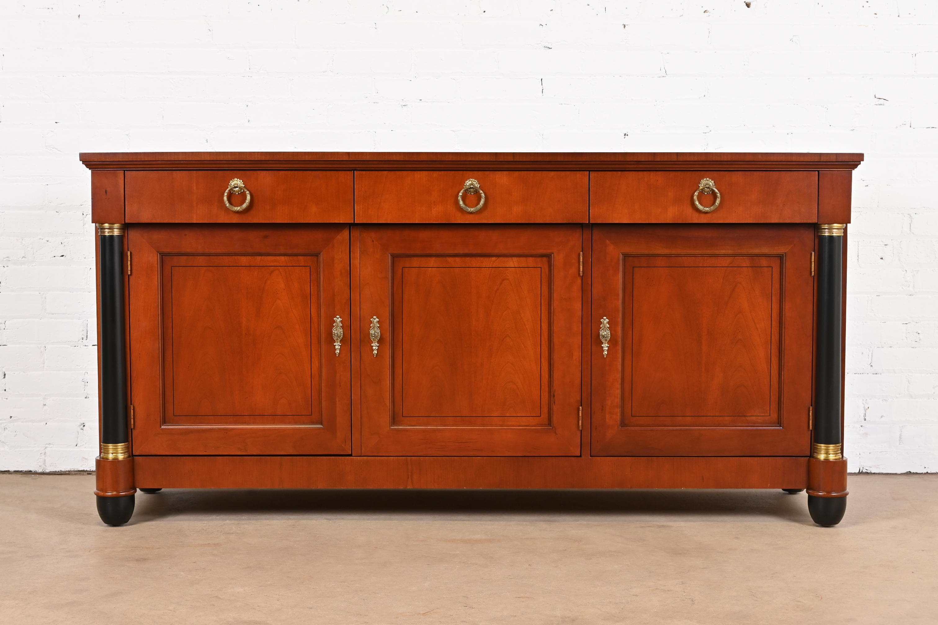 1980s Baker Furniture Neoclassical Cherry Wood and Parcel Ebonized Credenza - Image 2