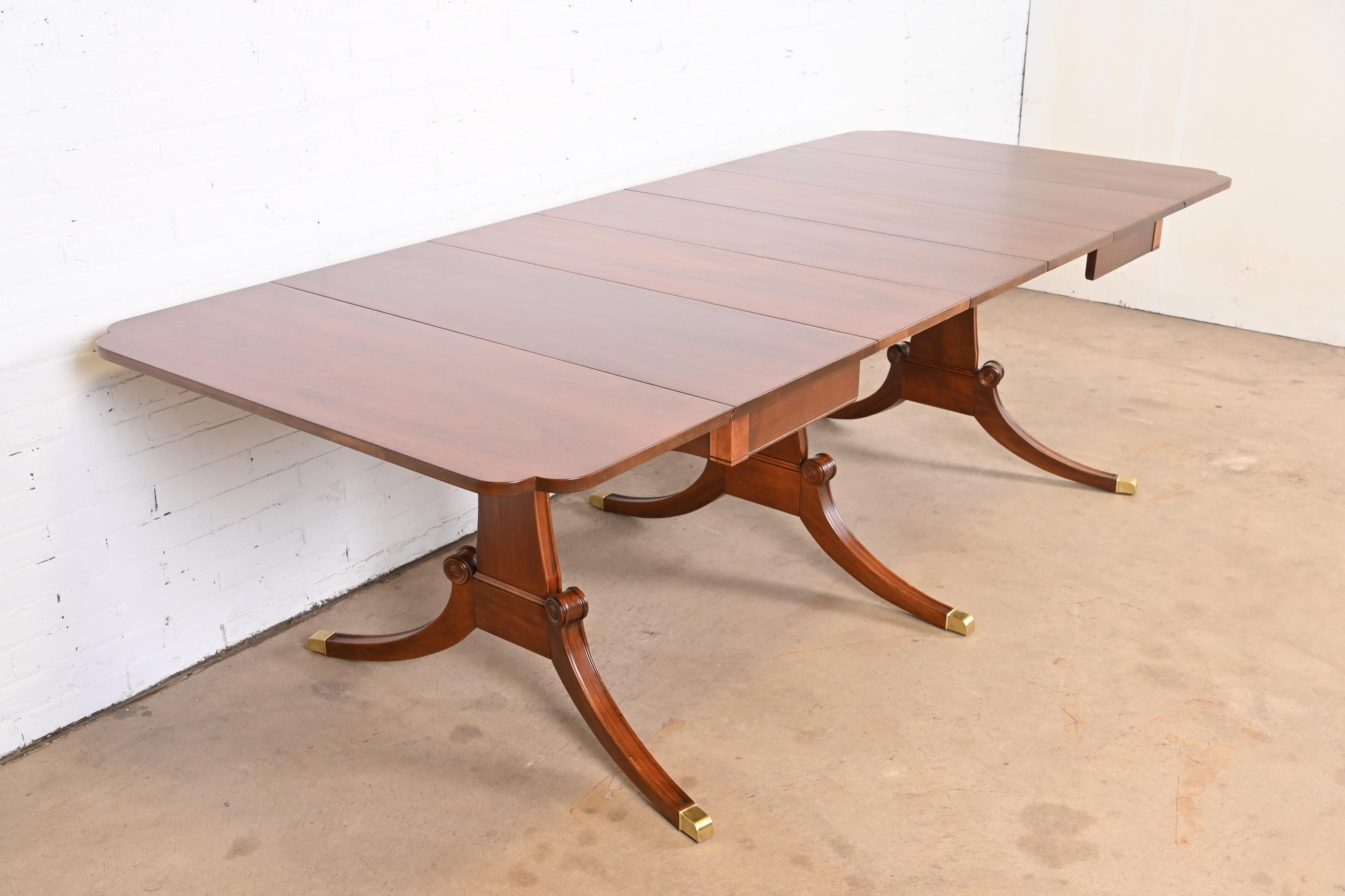 Drexel Georgian Mahogany Triple Pedestal Extension Dining Table, Newly Refinished - Image 3