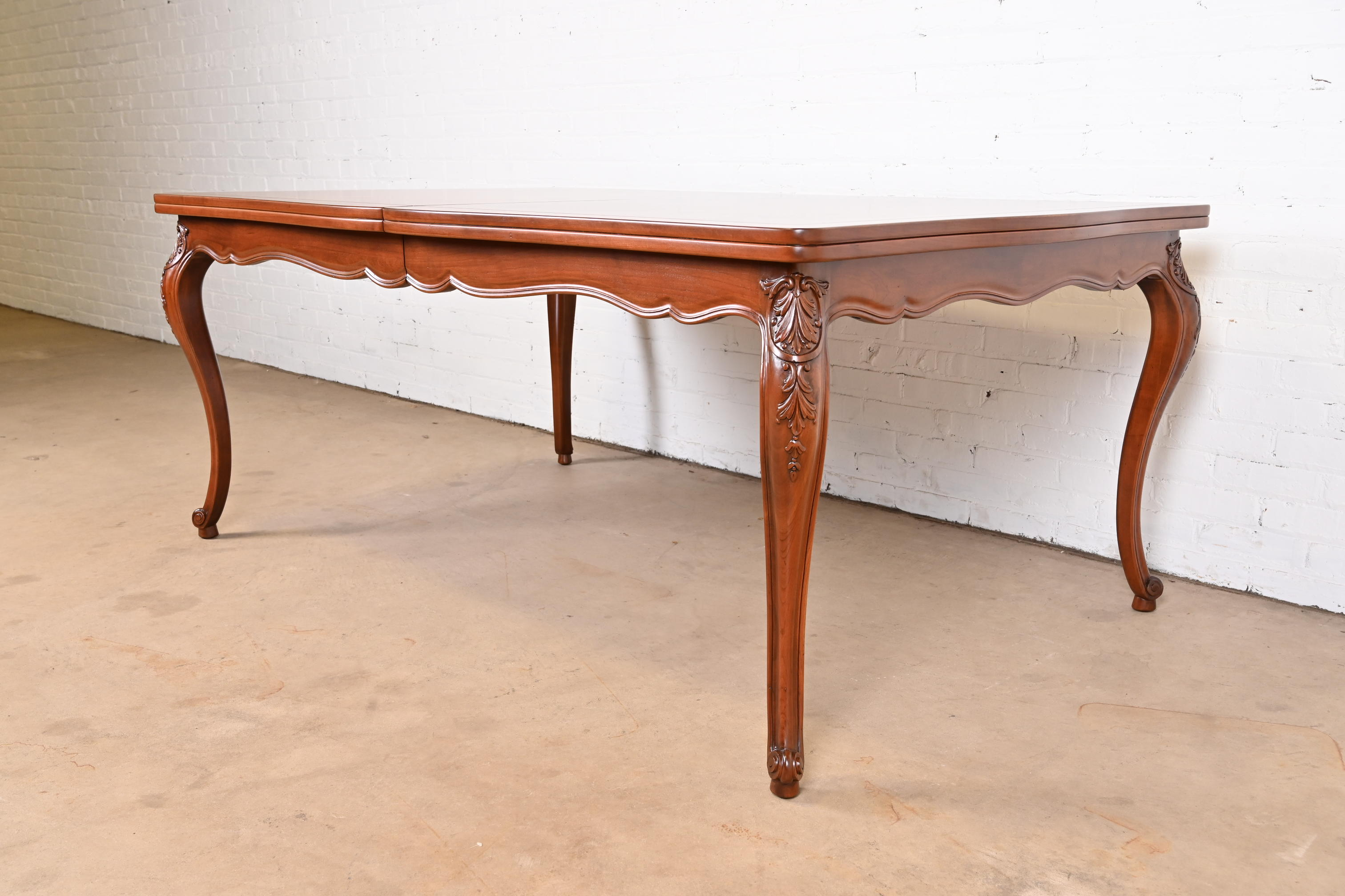 John Widdicomb French Provincial Louis XV Walnut Extension Dining Table, Newly Refinished - Image 9