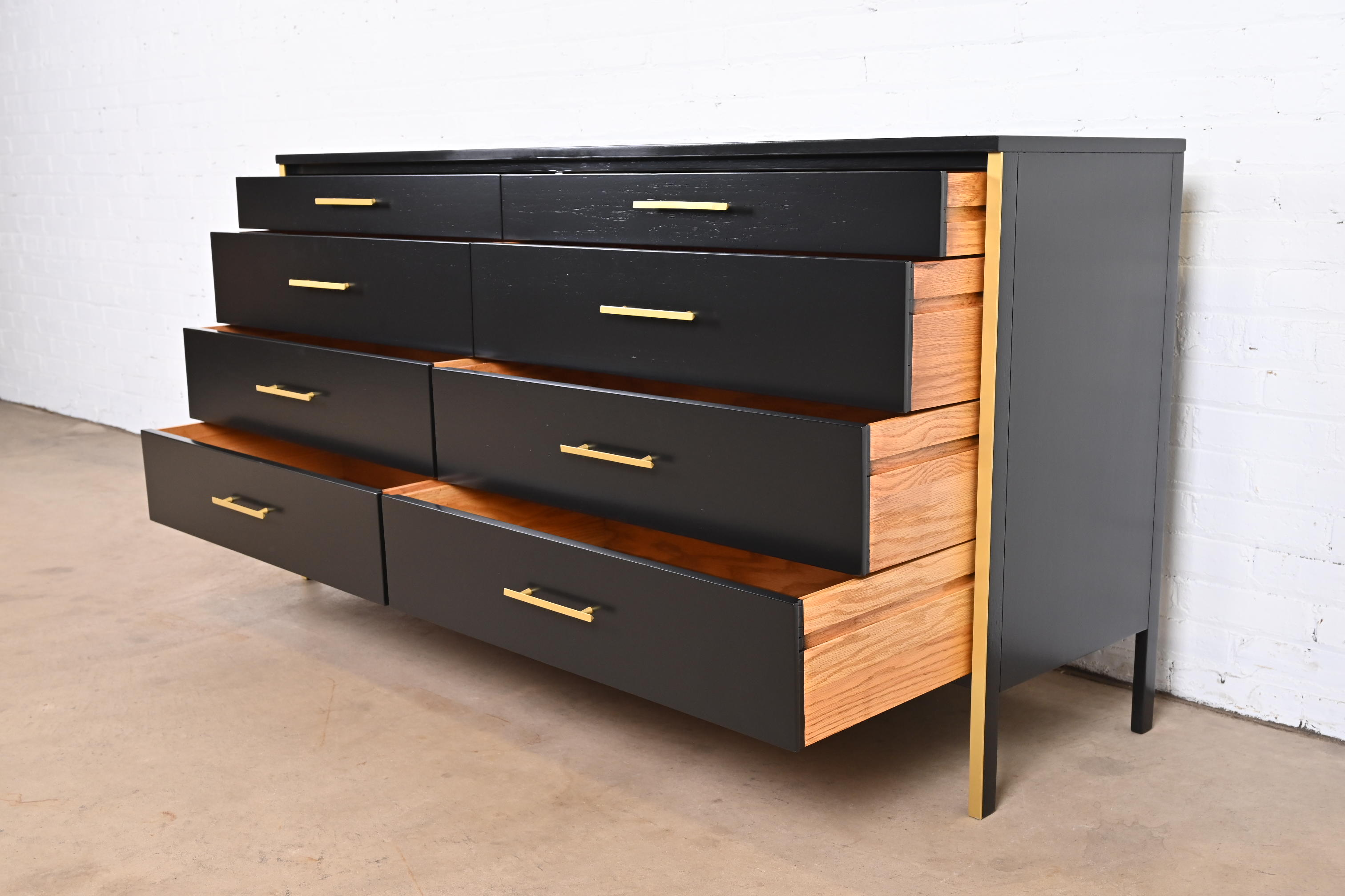 Paul McCobb Black Lacquer and Brass Dresser or Credenza, Newly Refinished - Image 8