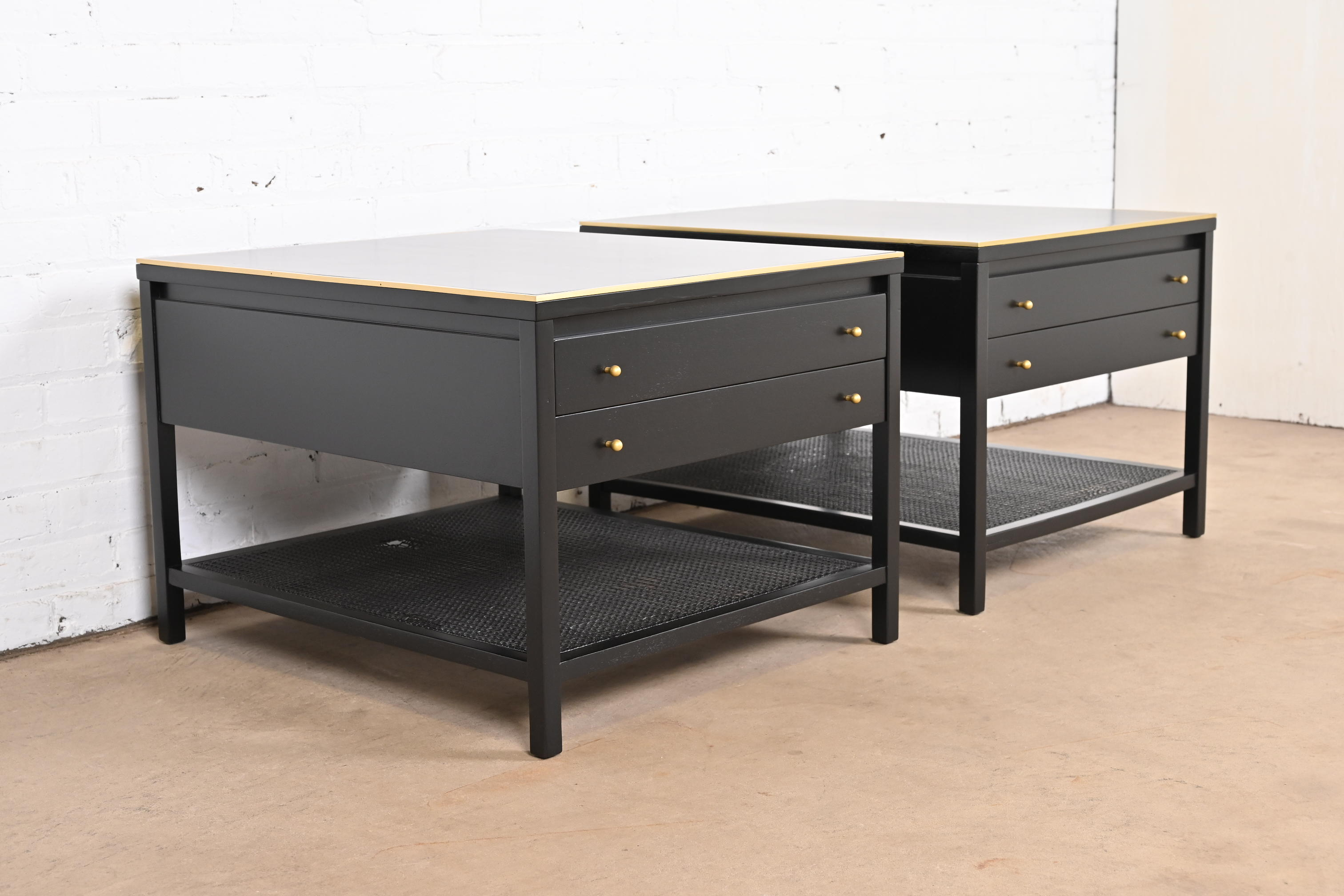 Paul McCobb Irwin Collection Black Lacquer and Brass End Tables or Nightstands, Newly Refinished - Image 6