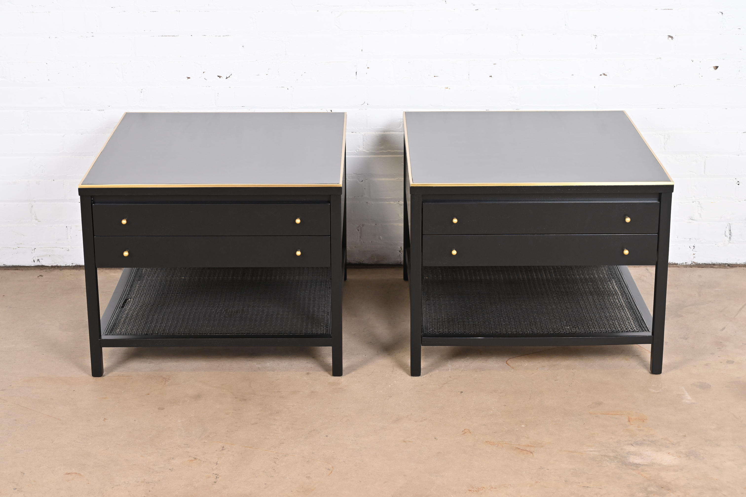 Paul McCobb Irwin Collection Black Lacquer and Brass End Tables or Nightstands, Newly Refinished - Image 3