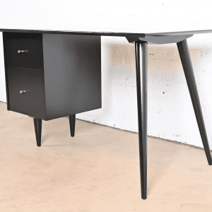 Paul McCobb Planner Group Mid-Century Modern Writing Desk, Newly Refinished