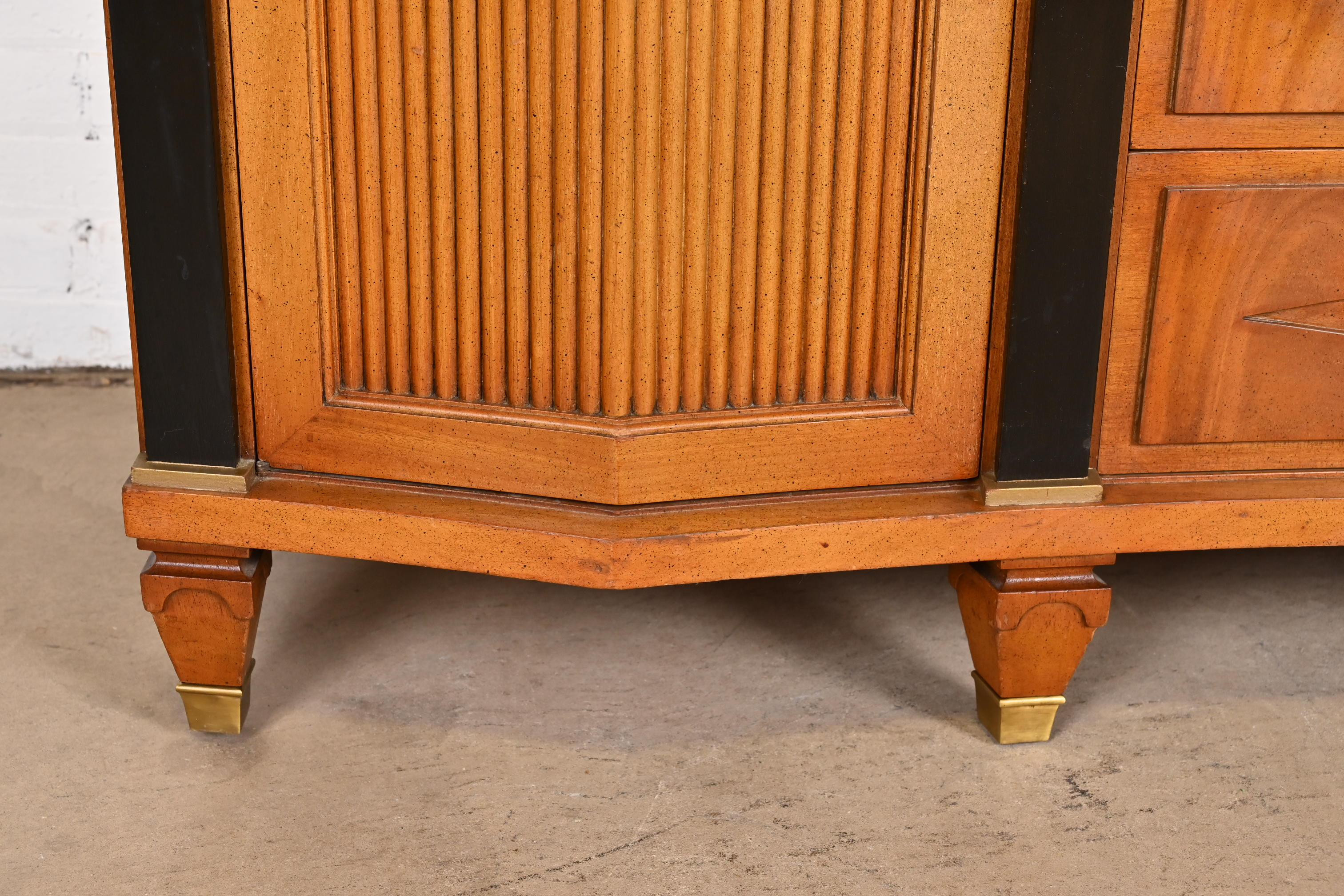 Grosfeld House Hollywood Regency Mahogany Sideboard or Bar Cabinet - Image 10