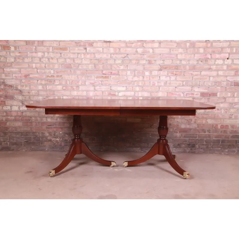 Kindel Furniture Georgian Mahogany Double Pedestal Extension Dining Table, Newly Refinished - Image 10