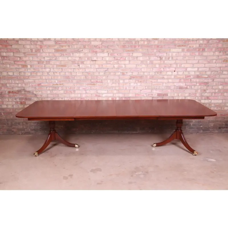 Kindel Furniture Georgian Mahogany Double Pedestal Extension Dining Table, Newly Refinished - Image 2
