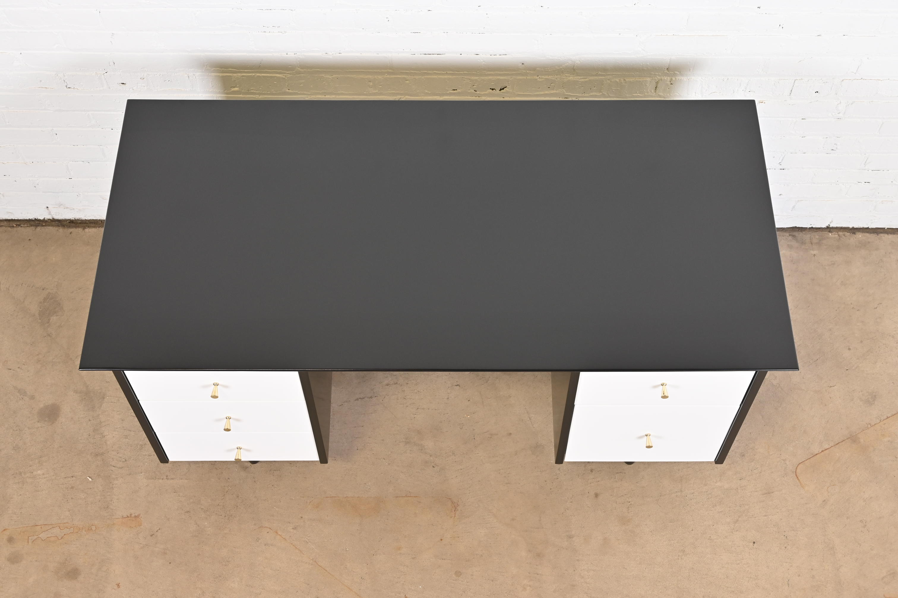 Paul McCobb Planner Group Black and White Lacquered Double Pedestal Desk, Newly Refinished - Image 9