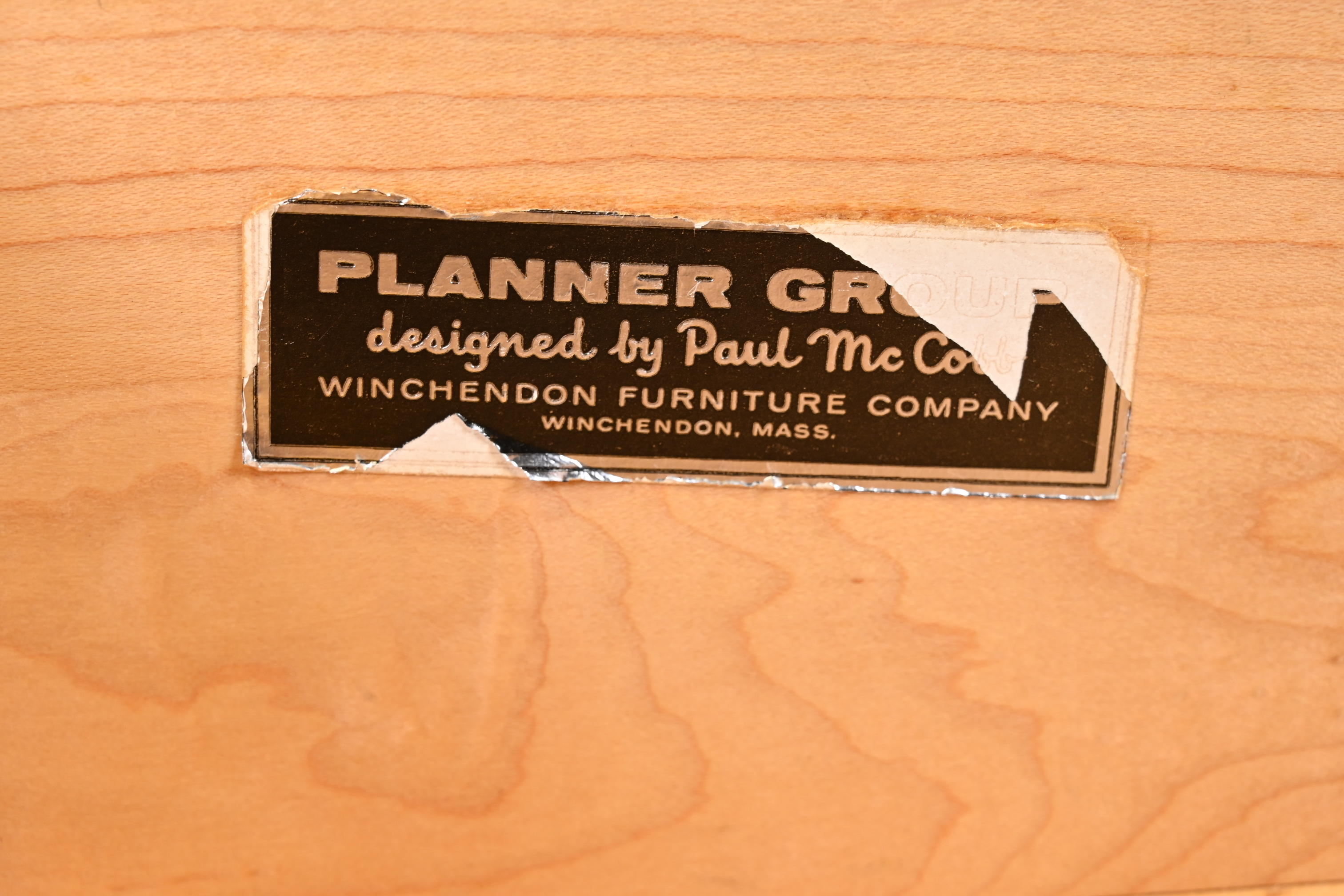 Paul McCobb Planner Group Black and White Lacquered Double Pedestal Desk, Newly Refinished - Image 7