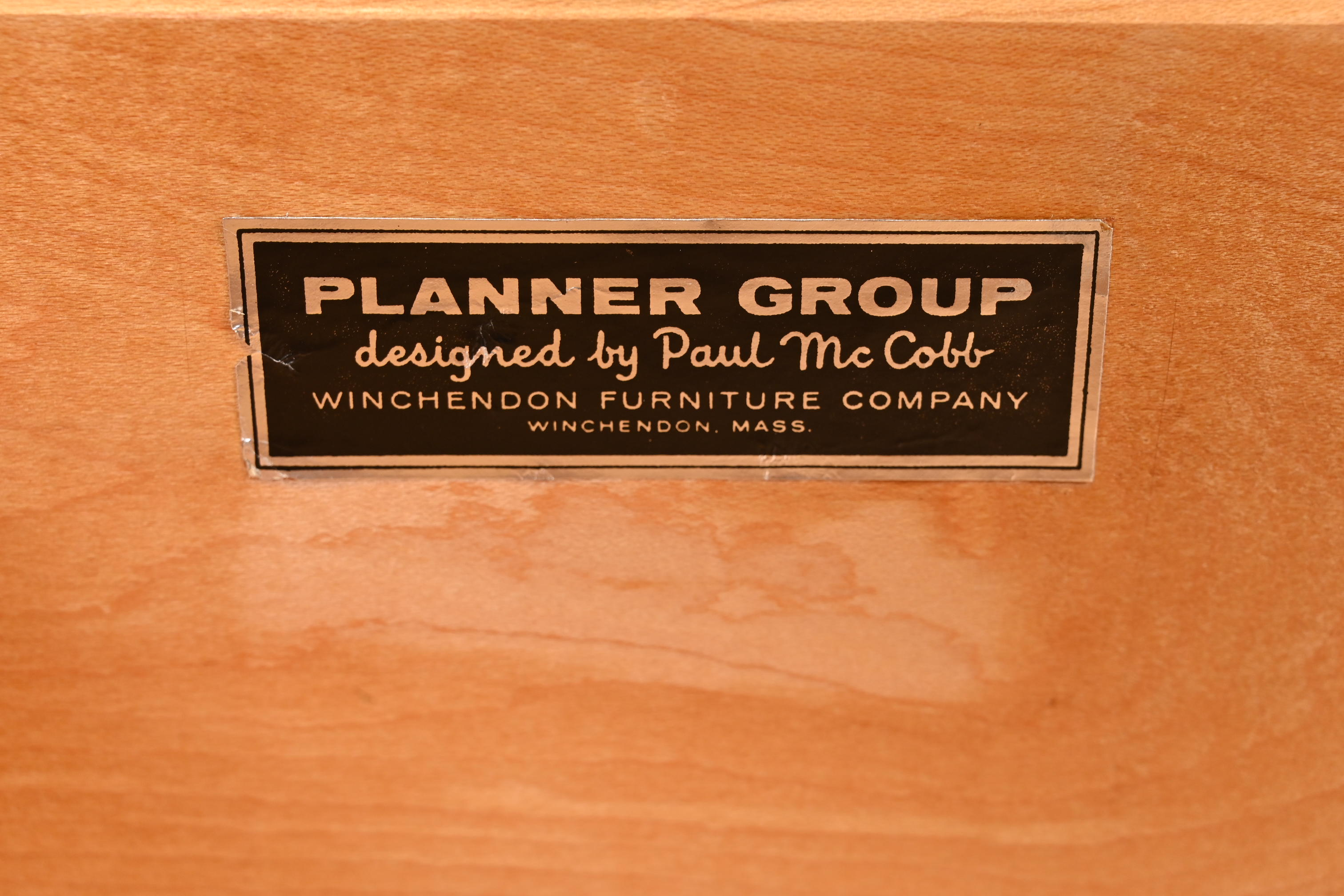 Paul McCobb Planner Group Black and White Lacquered Writing Desk and Chair, Newly Refinished - Image 12