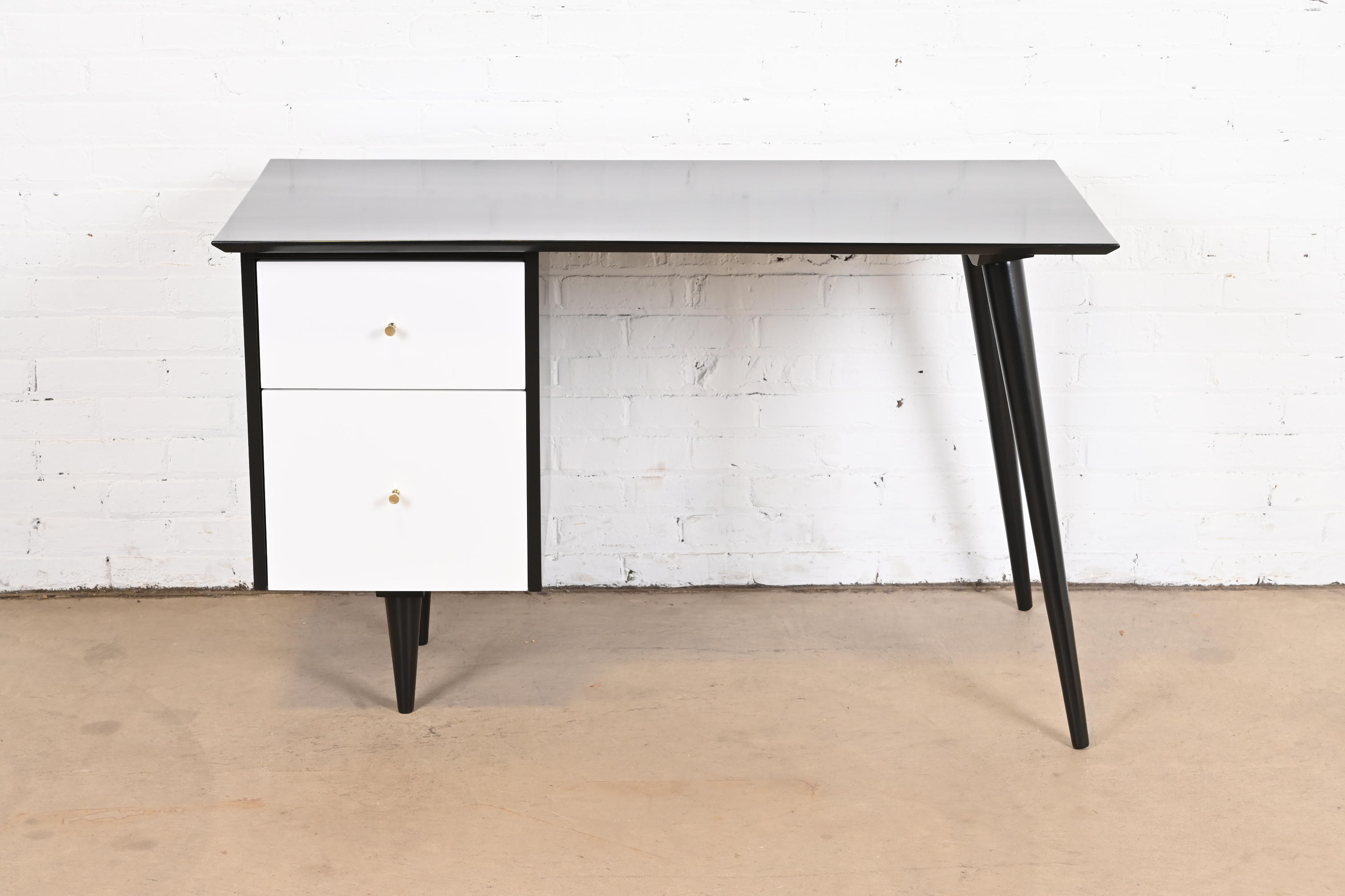 Paul McCobb Planner Group Black and White Lacquered Writing Desk, Newly Refinished - Image 2