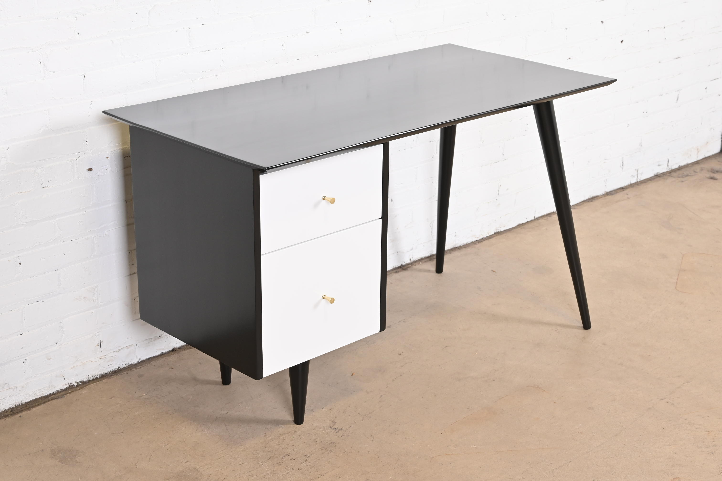 Paul McCobb Planner Group Black and White Lacquered Writing Desk, Newly Refinished - Image 4