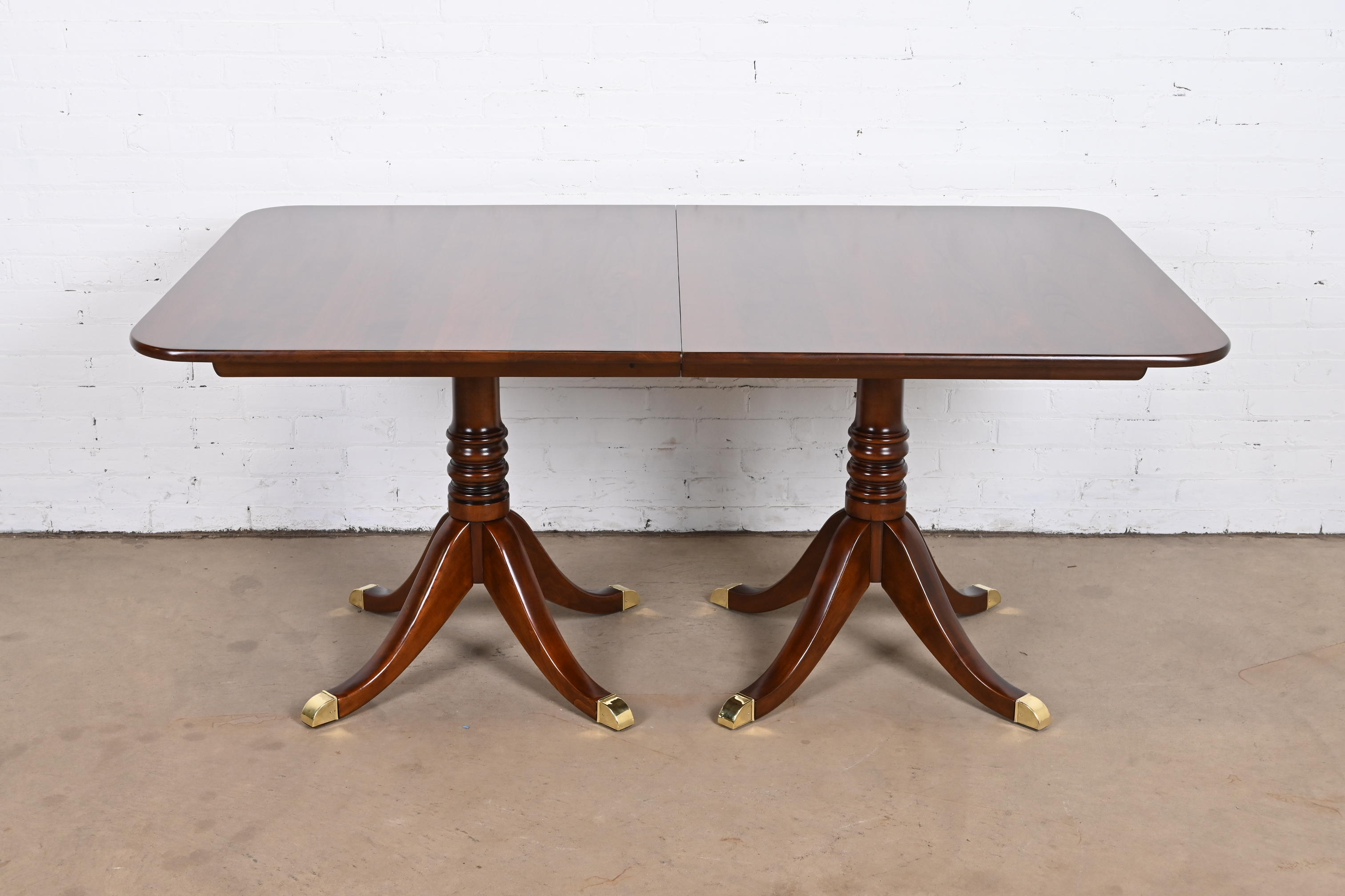 Stickley Georgian Cherry Wood Double Pedestal Extension Dining Table, Newly Refinished - Image 8