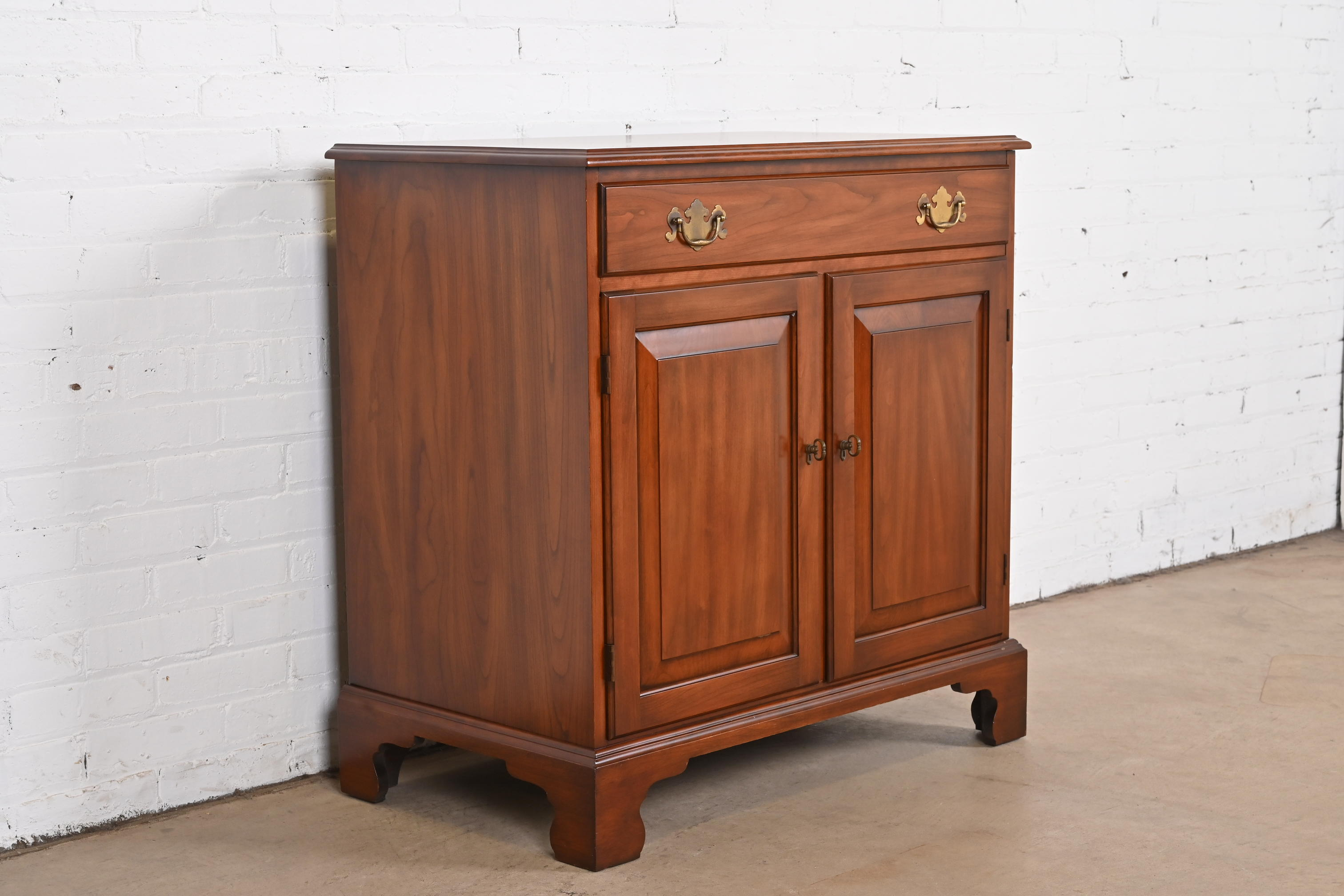 Henkel Harris American Colonial Cherry Wood Server or Bar Cabinet, Newly Restored - Image 4