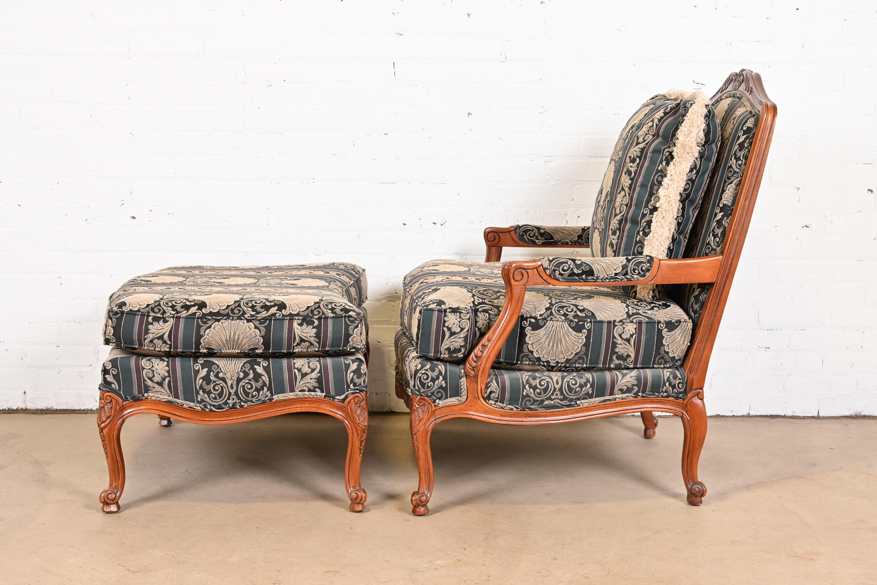 Thomasville French Provincial Louis XV Carved Walnut Upholstered Fauteuil and Ottoman - Image 4