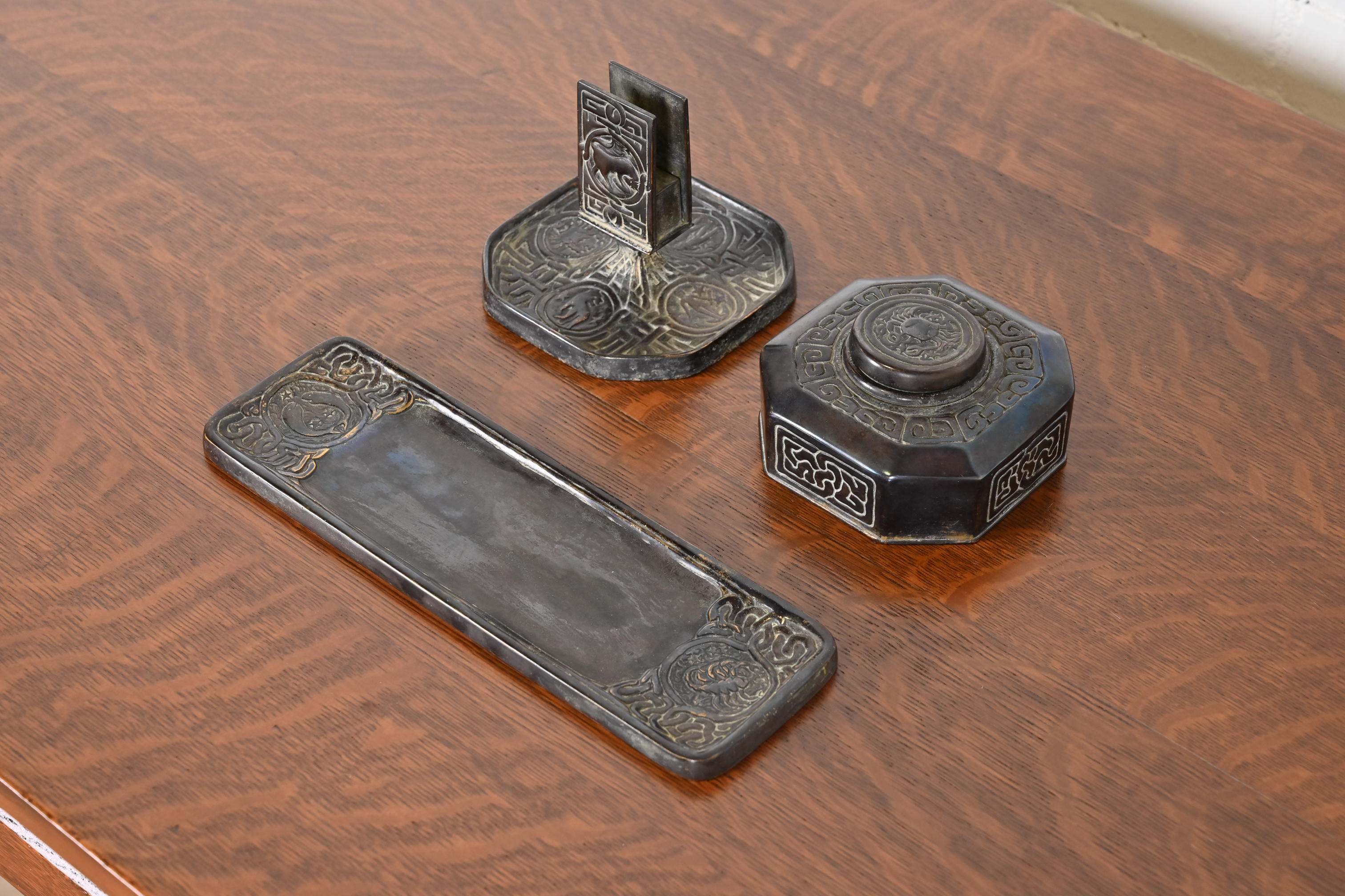 Tiffany Studios New York "Zodiac" Patinated Bronze Inkwell - Image 12