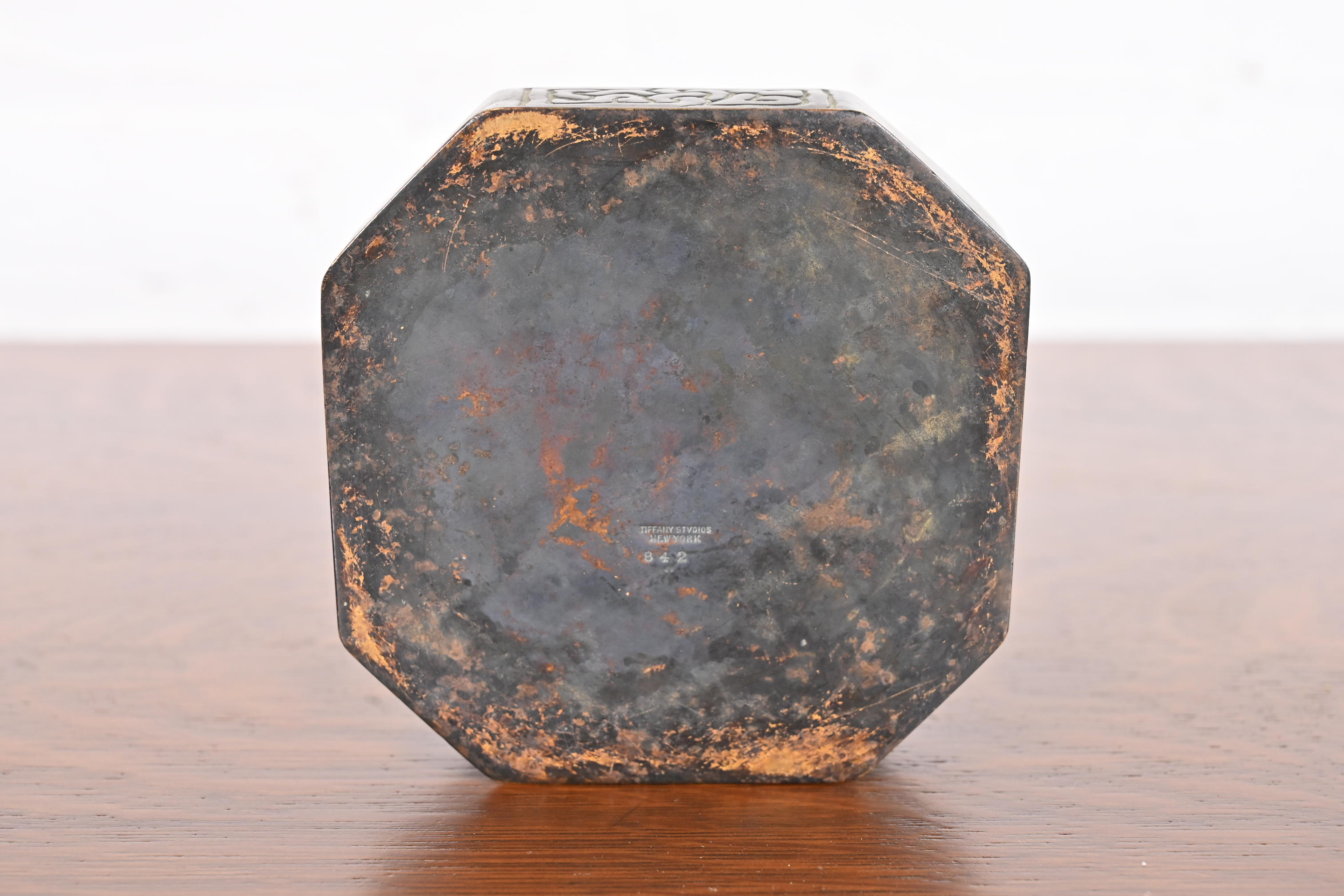Tiffany Studios New York "Zodiac" Patinated Bronze Inkwell - Image 10