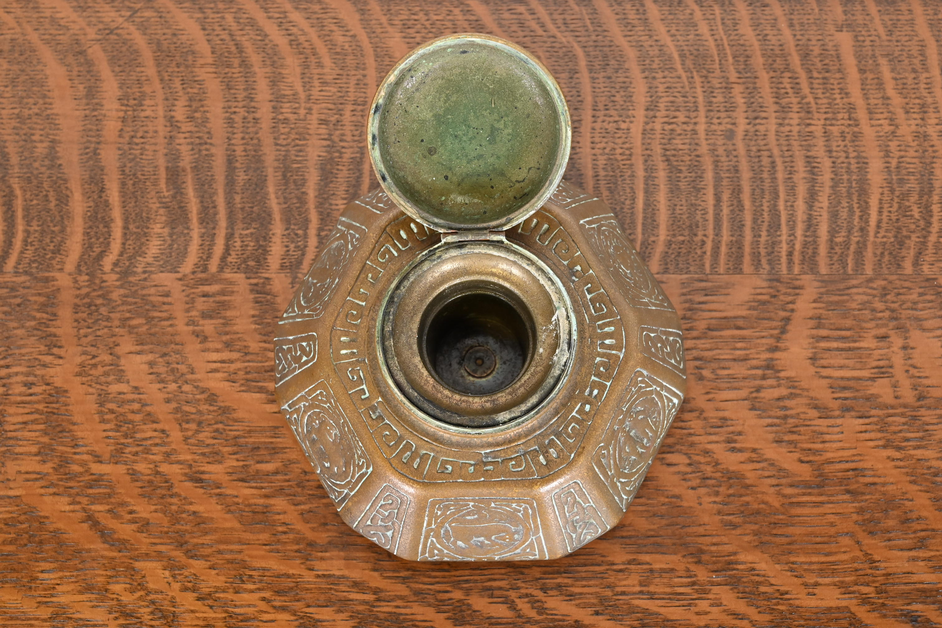 Tiffany Studios New York 'Zodiac' Bronze Doré Large Inkwell - Image 11