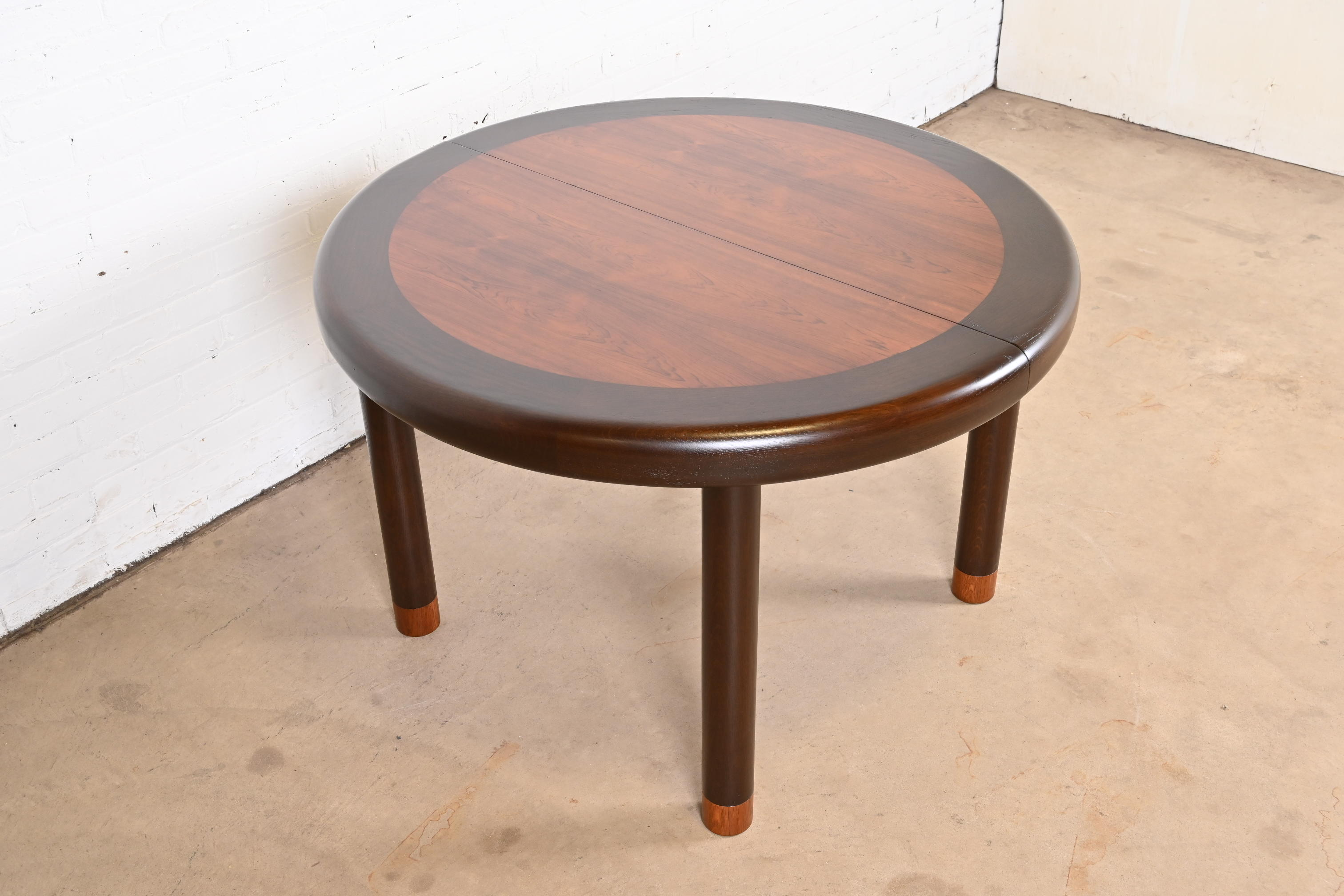 Dunbar Mid-Century Modern Banded Rosewood Extension Dining Table, Newly Refinished - Image 9