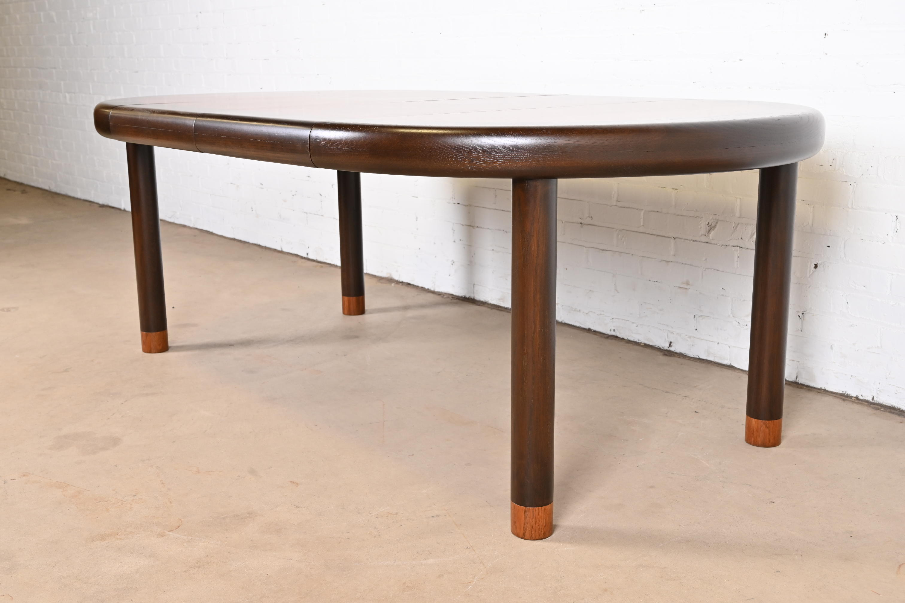 Dunbar Mid-Century Modern Banded Rosewood Extension Dining Table, Newly Refinished - Image 2