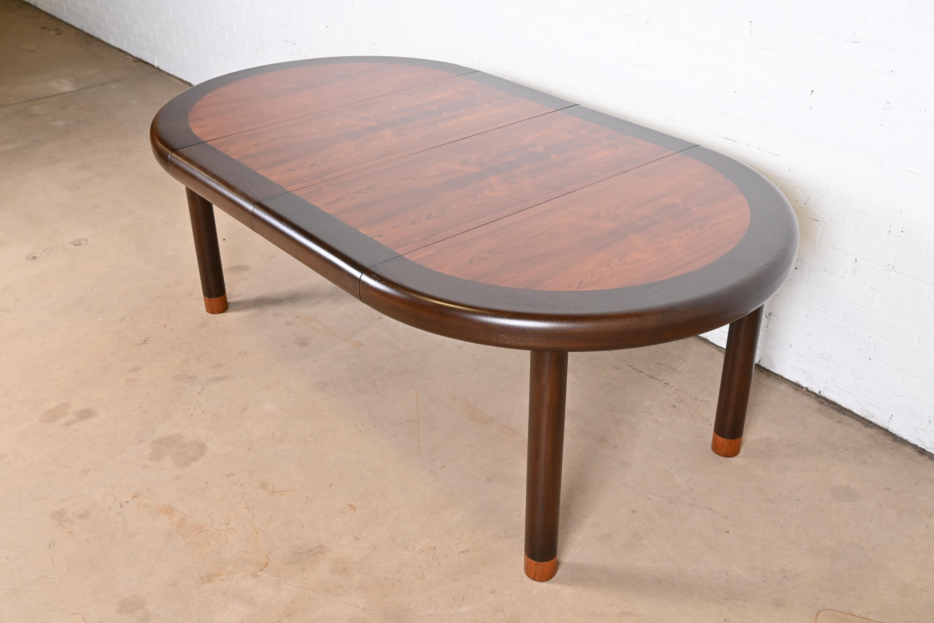 Dunbar Mid-Century Modern Banded Rosewood Extension Dining Table, Newly Refinished
