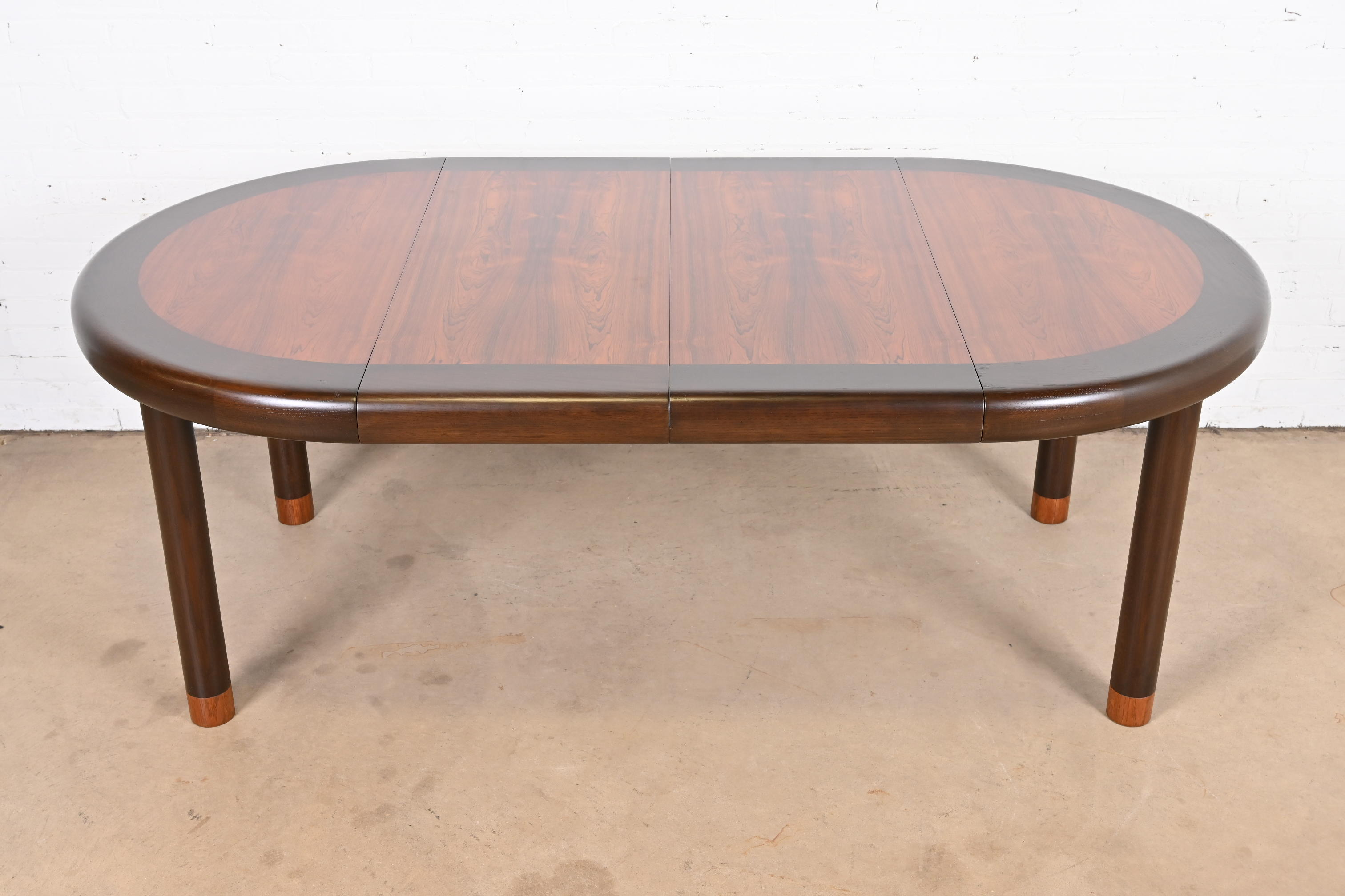 Dunbar Mid-Century Modern Banded Rosewood Extension Dining Table, Newly Refinished - Image 3