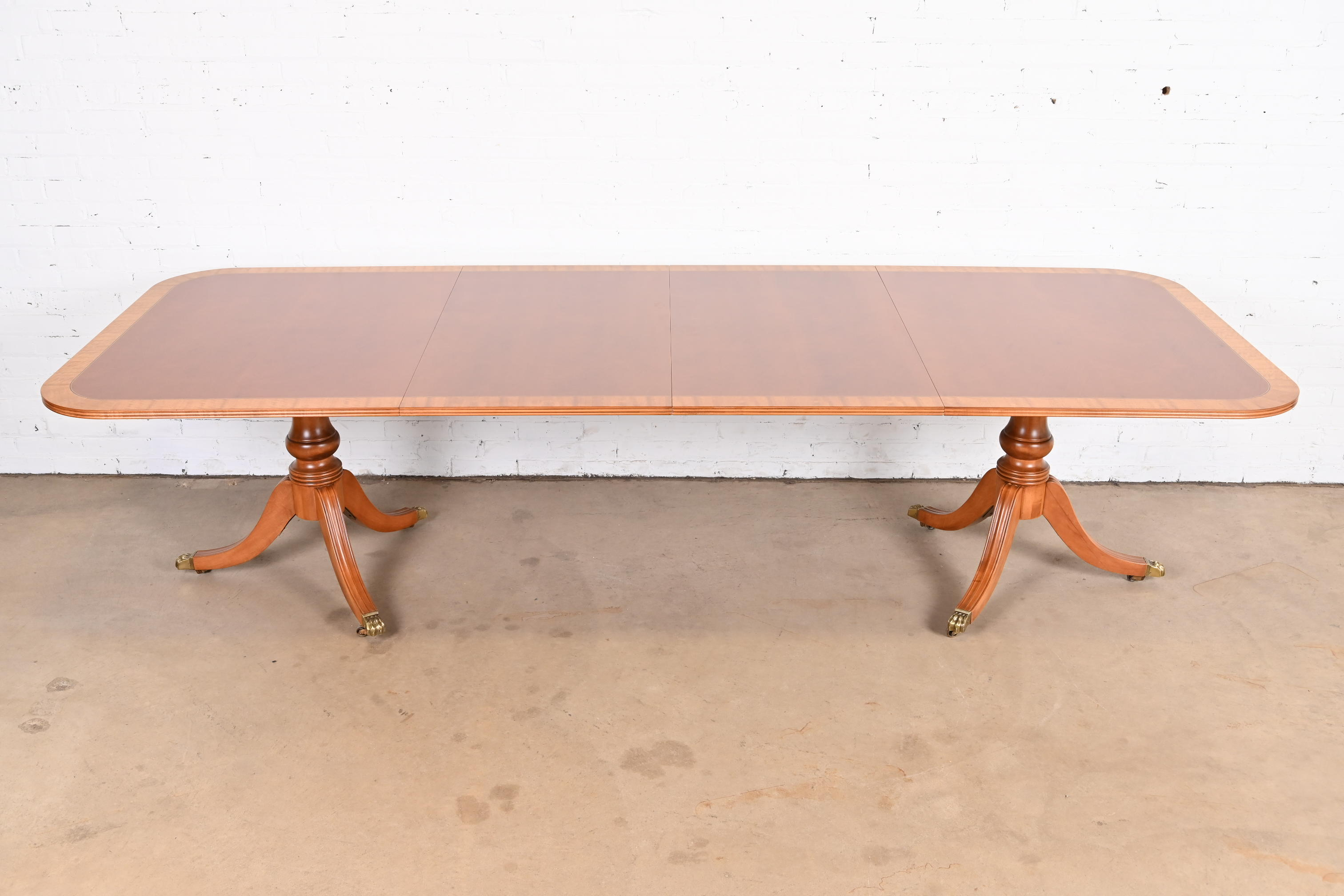 Henredon Georgian Banded Mahogany Double Pedestal Extension Dining Table, Newly Refinished